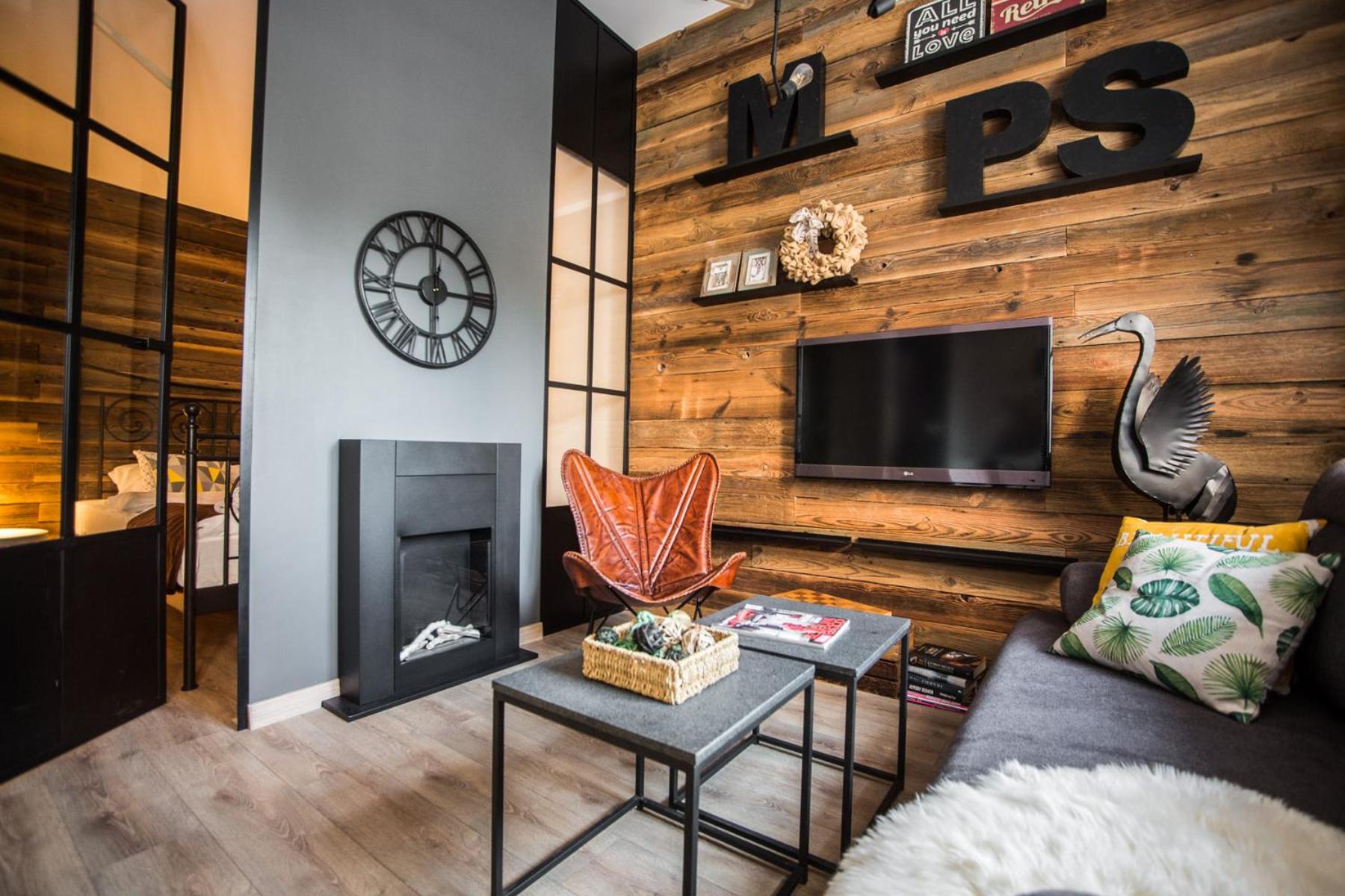 Apartment - Photo 1