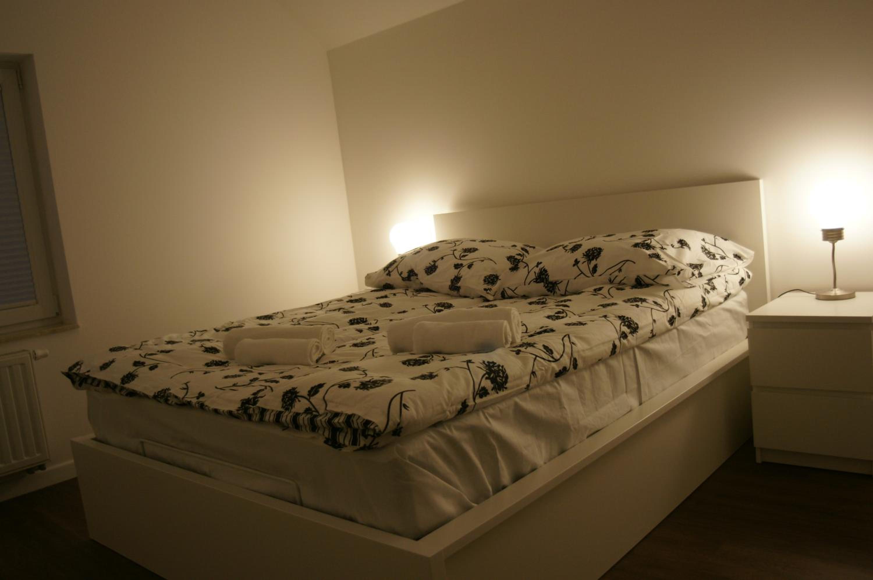 Studio Apartment - Photo 3