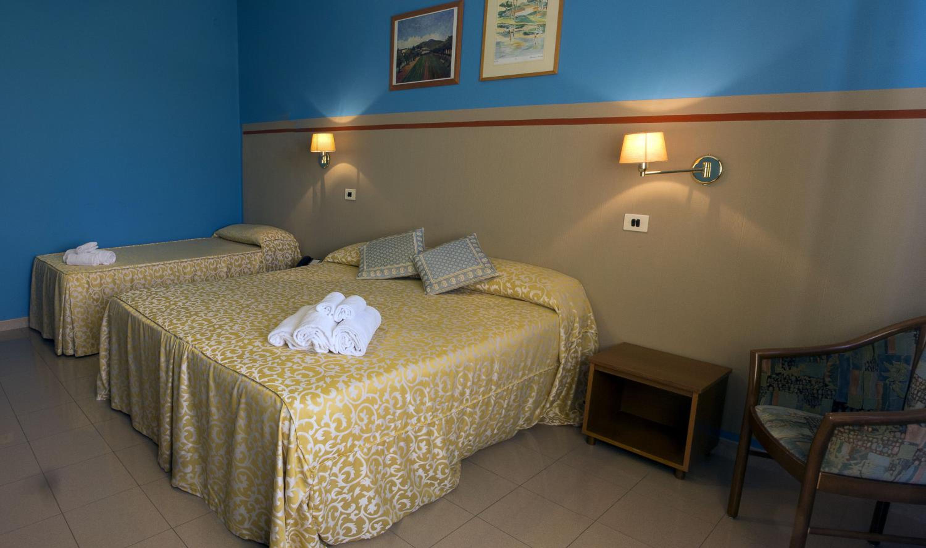 Triple Room - Photo 2