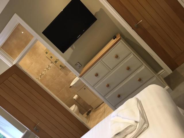 Three-Bedroom Apartment - Photo 1