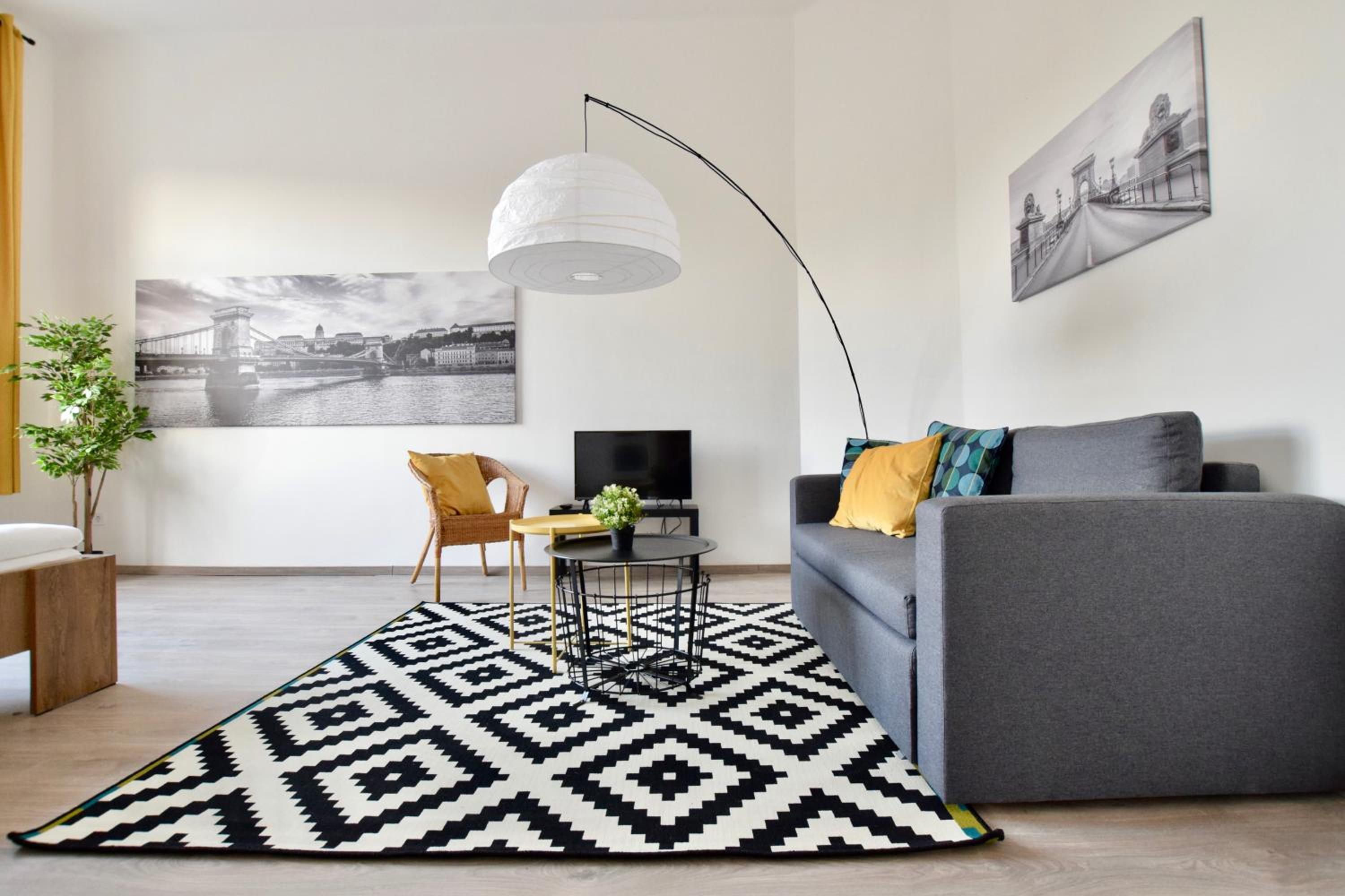 Two-Bedroom Apartment - Photo 15