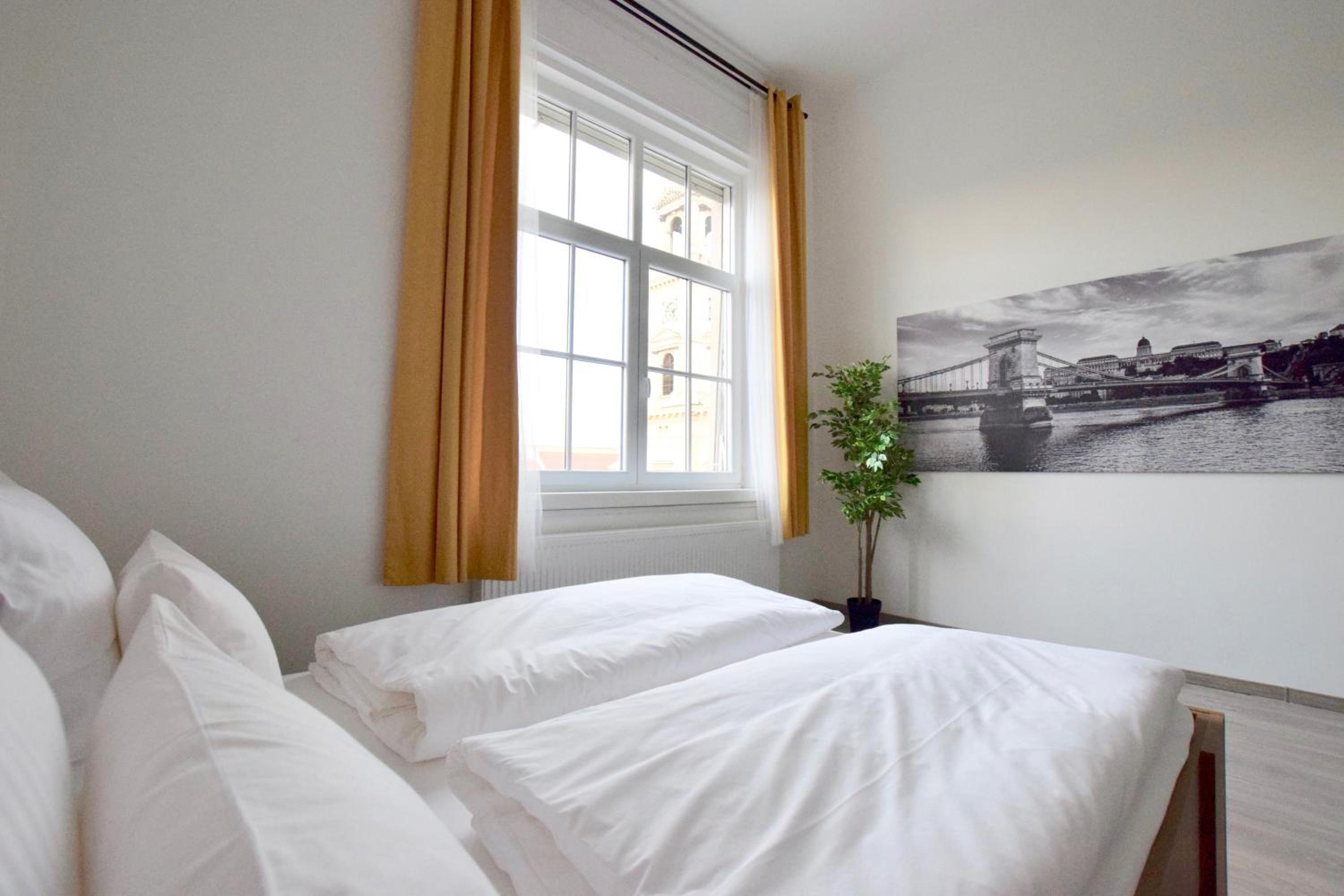 Two-Bedroom Apartment - Photo 6