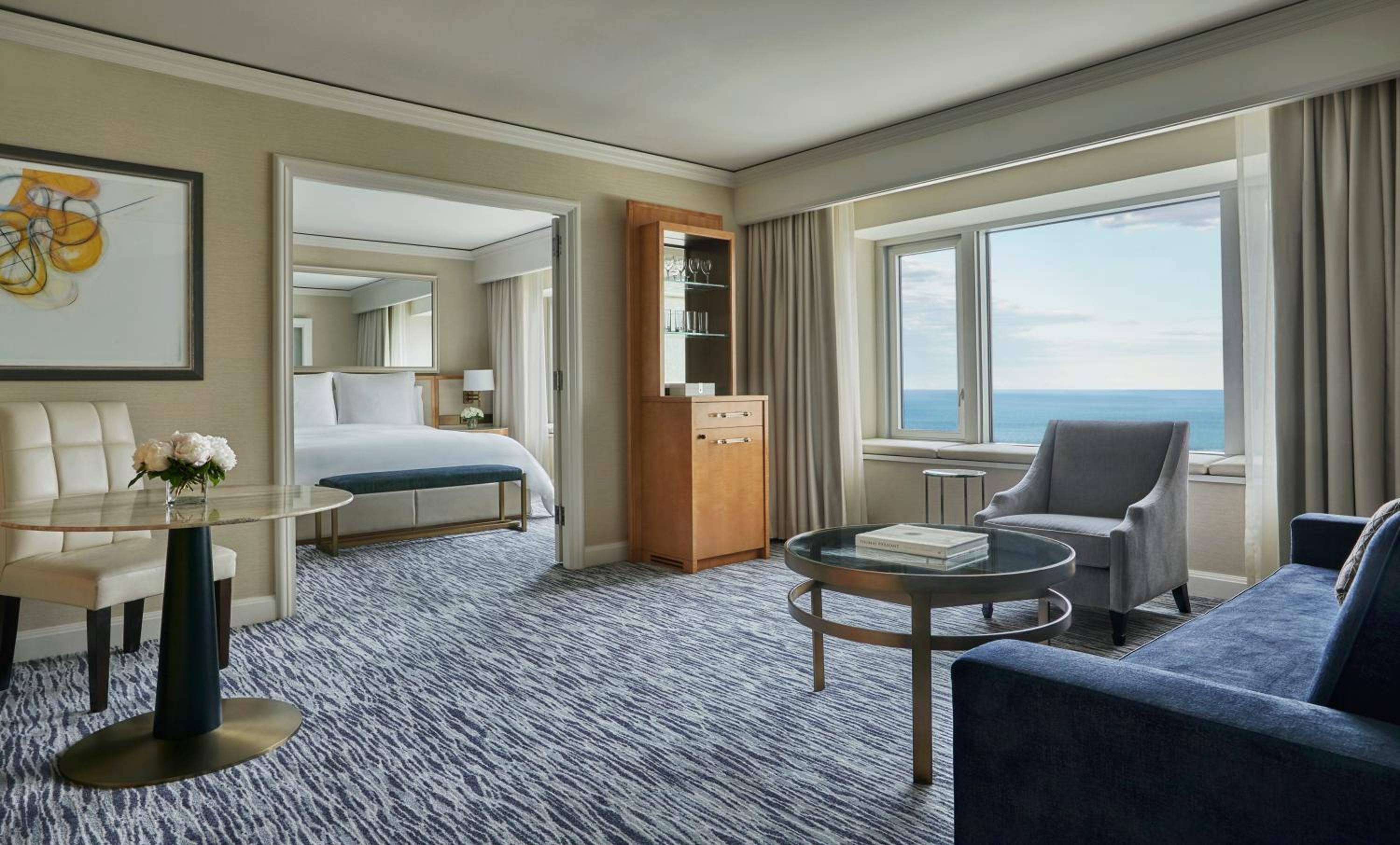 Executive King Suite with Lake View - Photo 1
