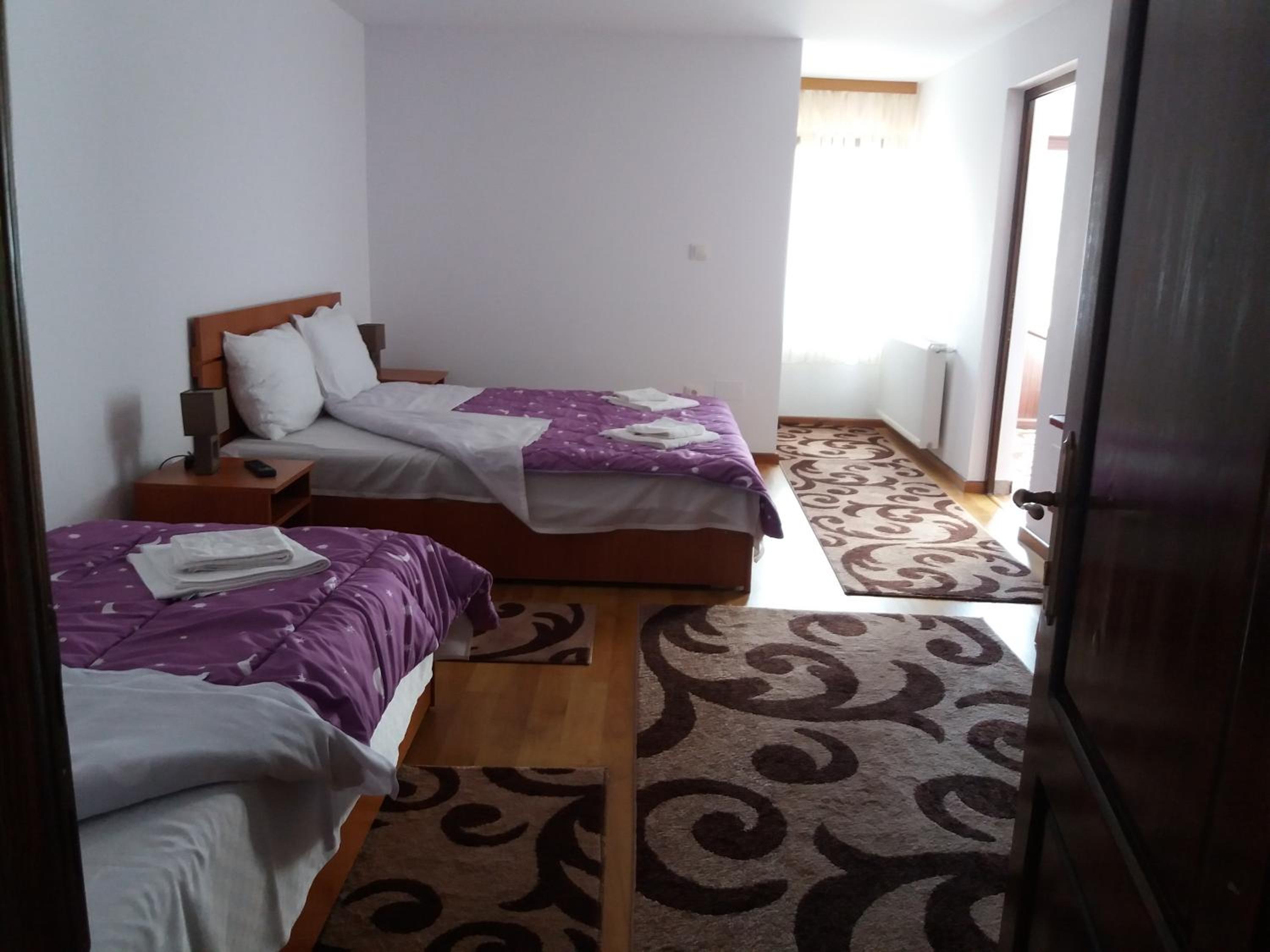 Triple Room with Bathroom photo 1