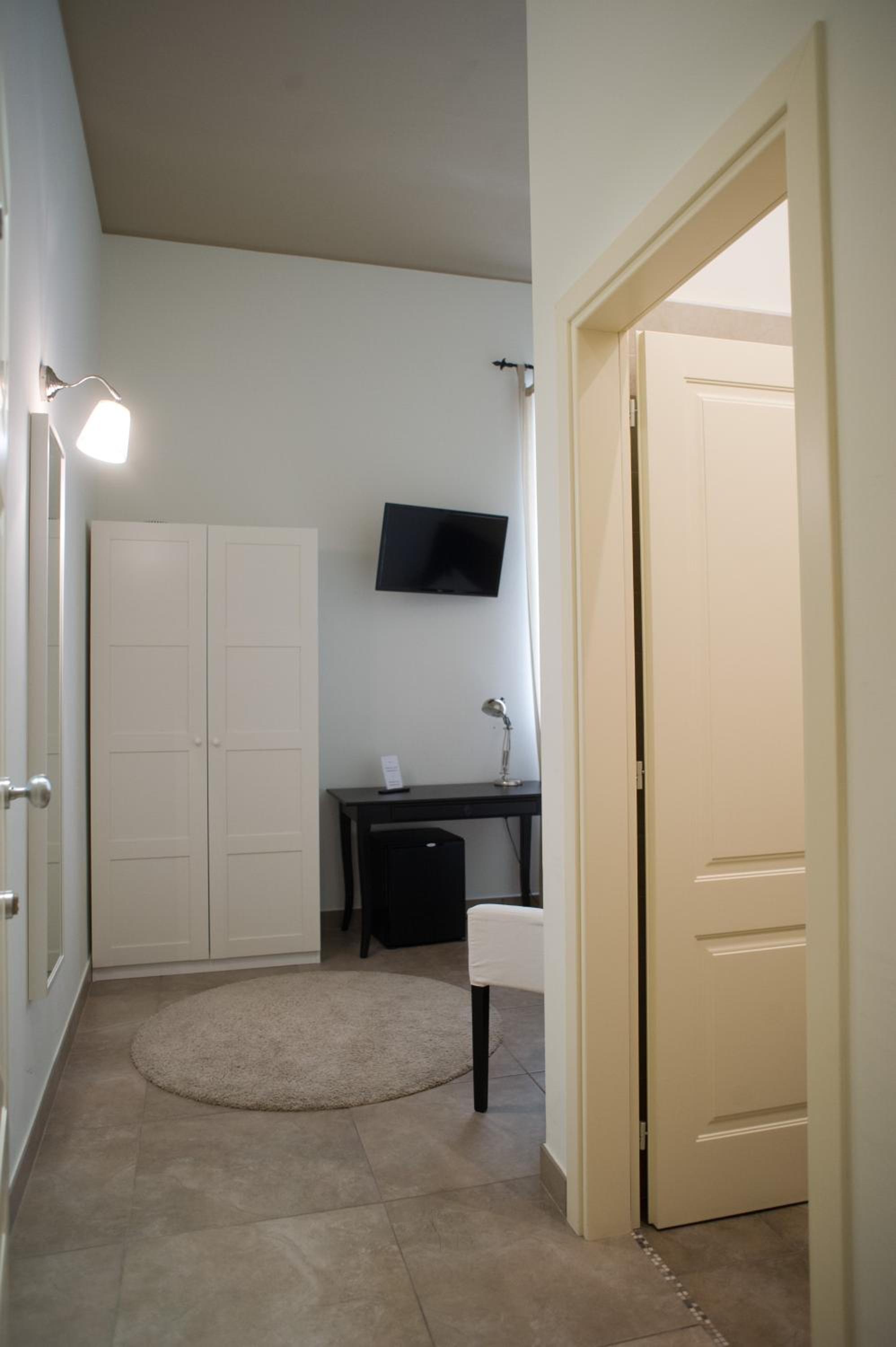 Single Room with Private Bathroom
