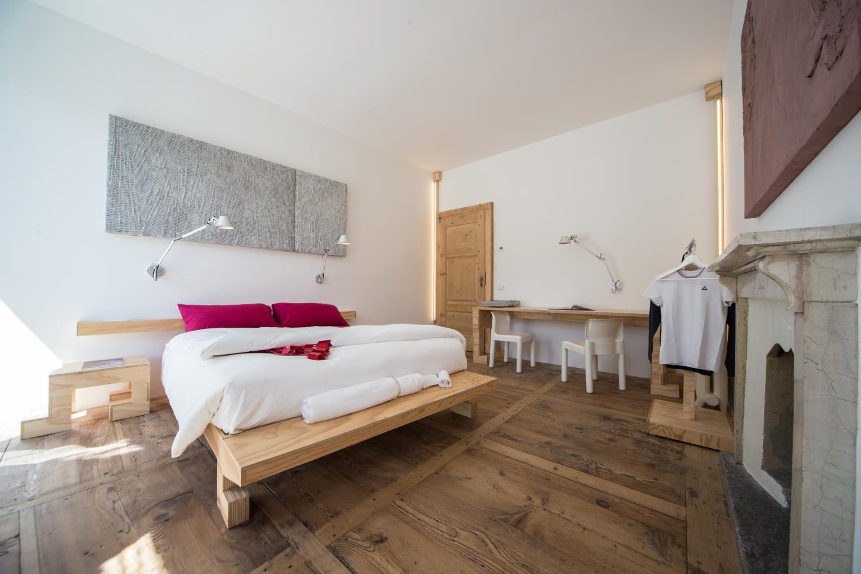 Suite with Balcony photo 1