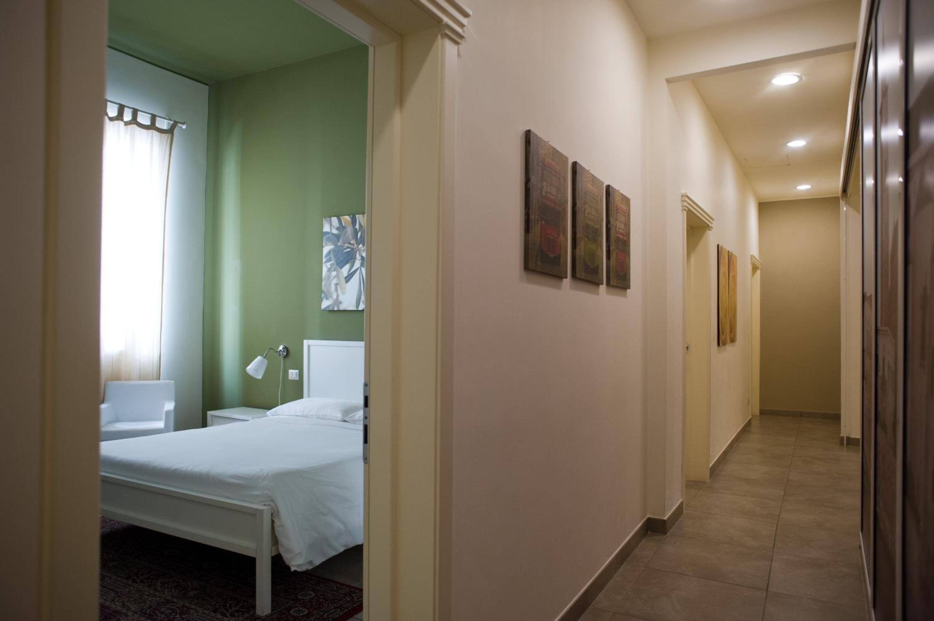 Double Room with Private Bathroom photo 3