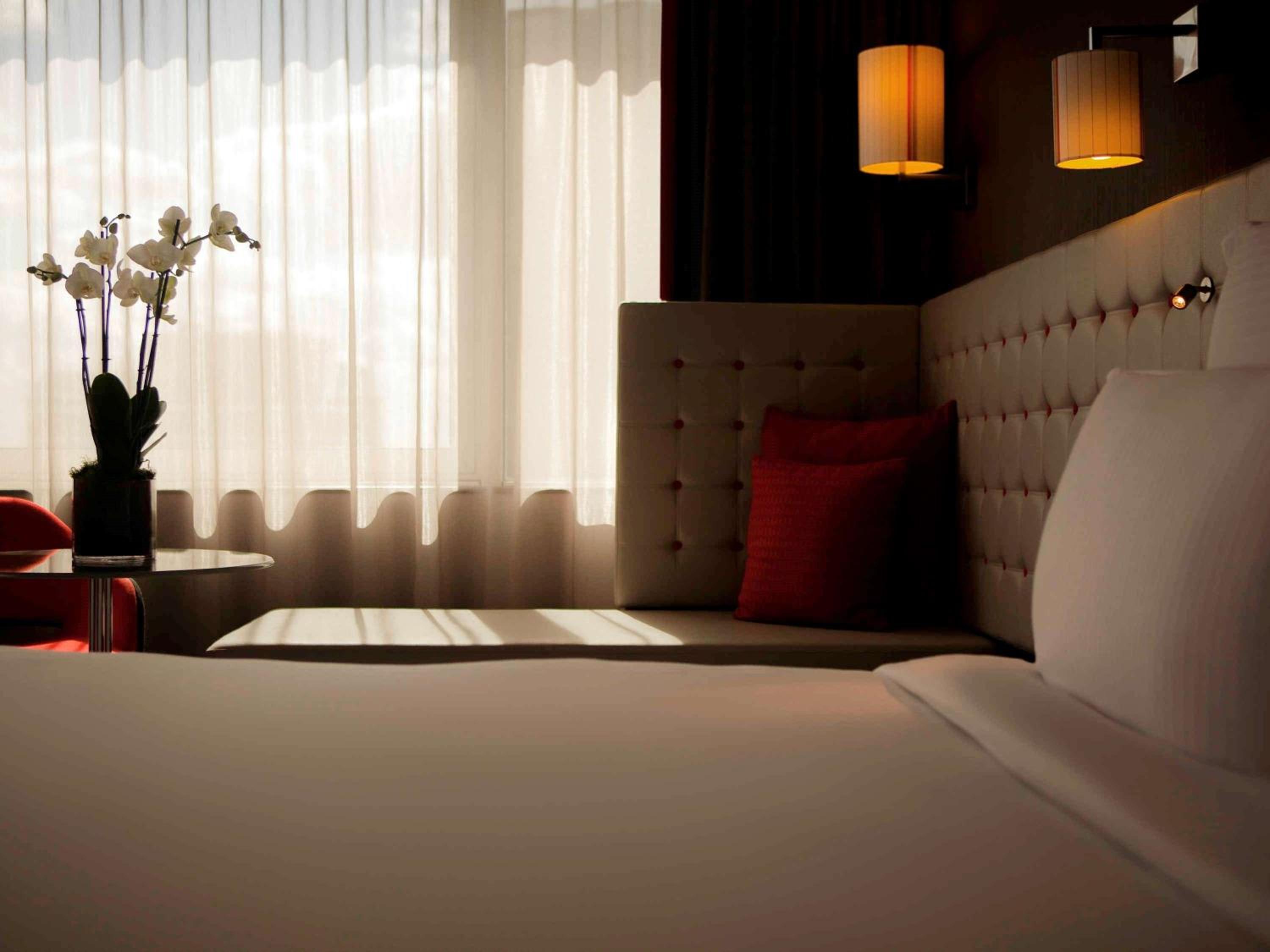 Classic Twin Room thumbnail 6