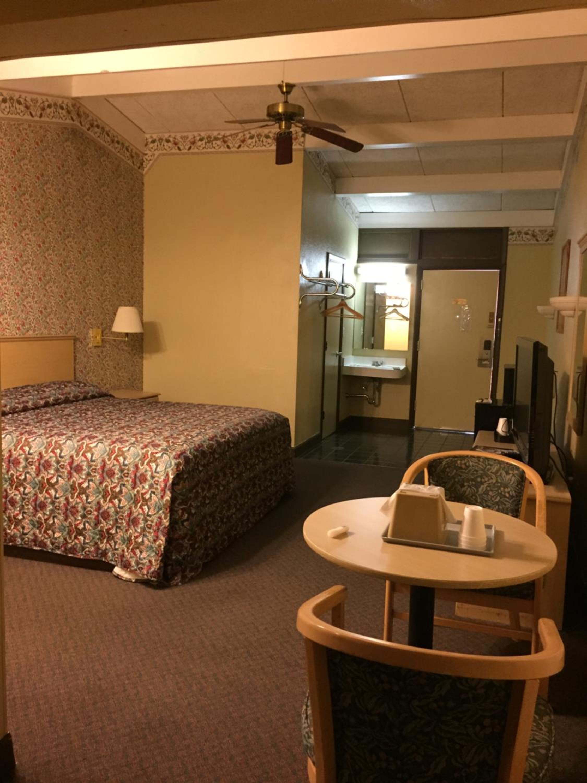 King Room with Spa Bath - Photo 1