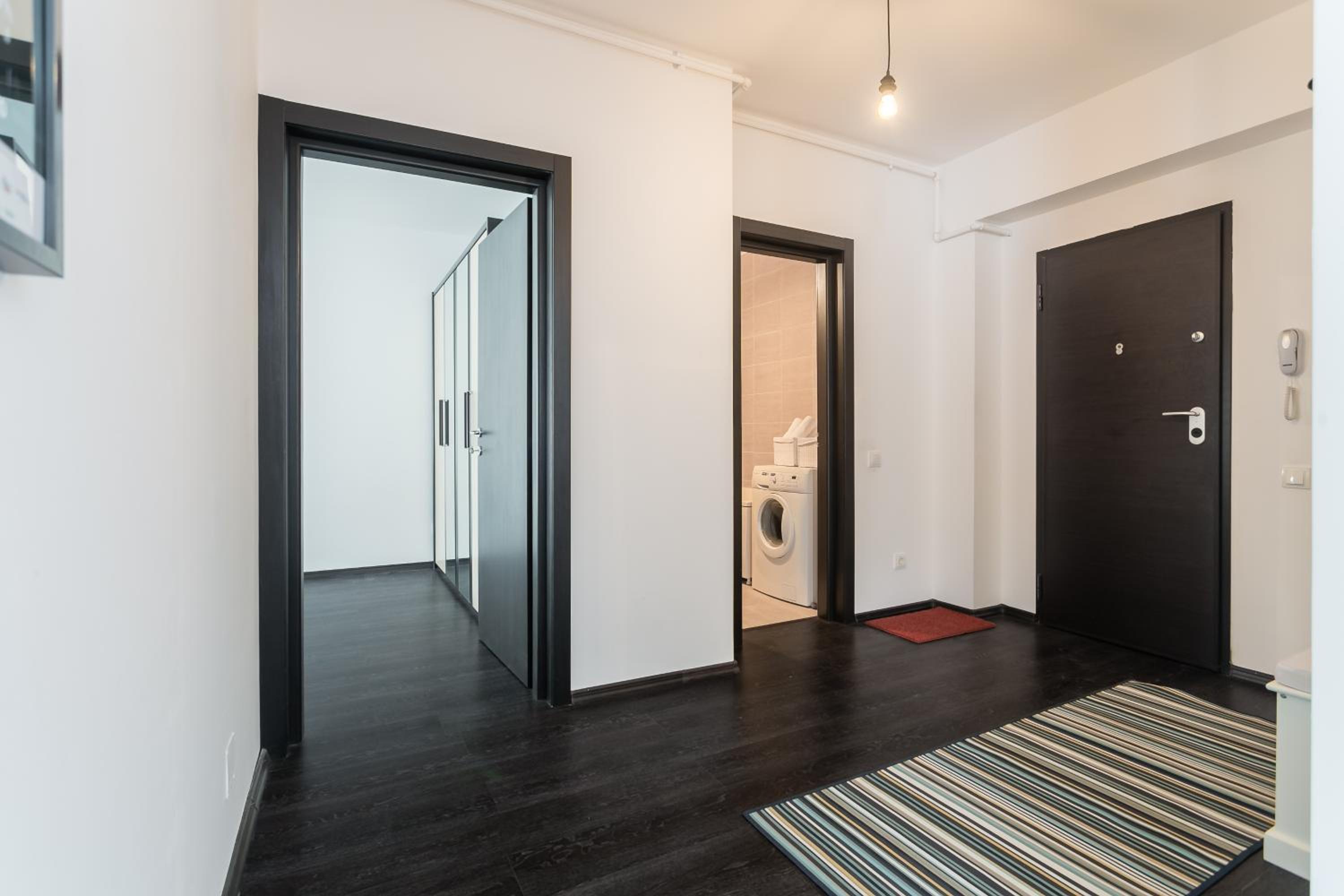 Two-Bedroom Apartment - Photo 9
