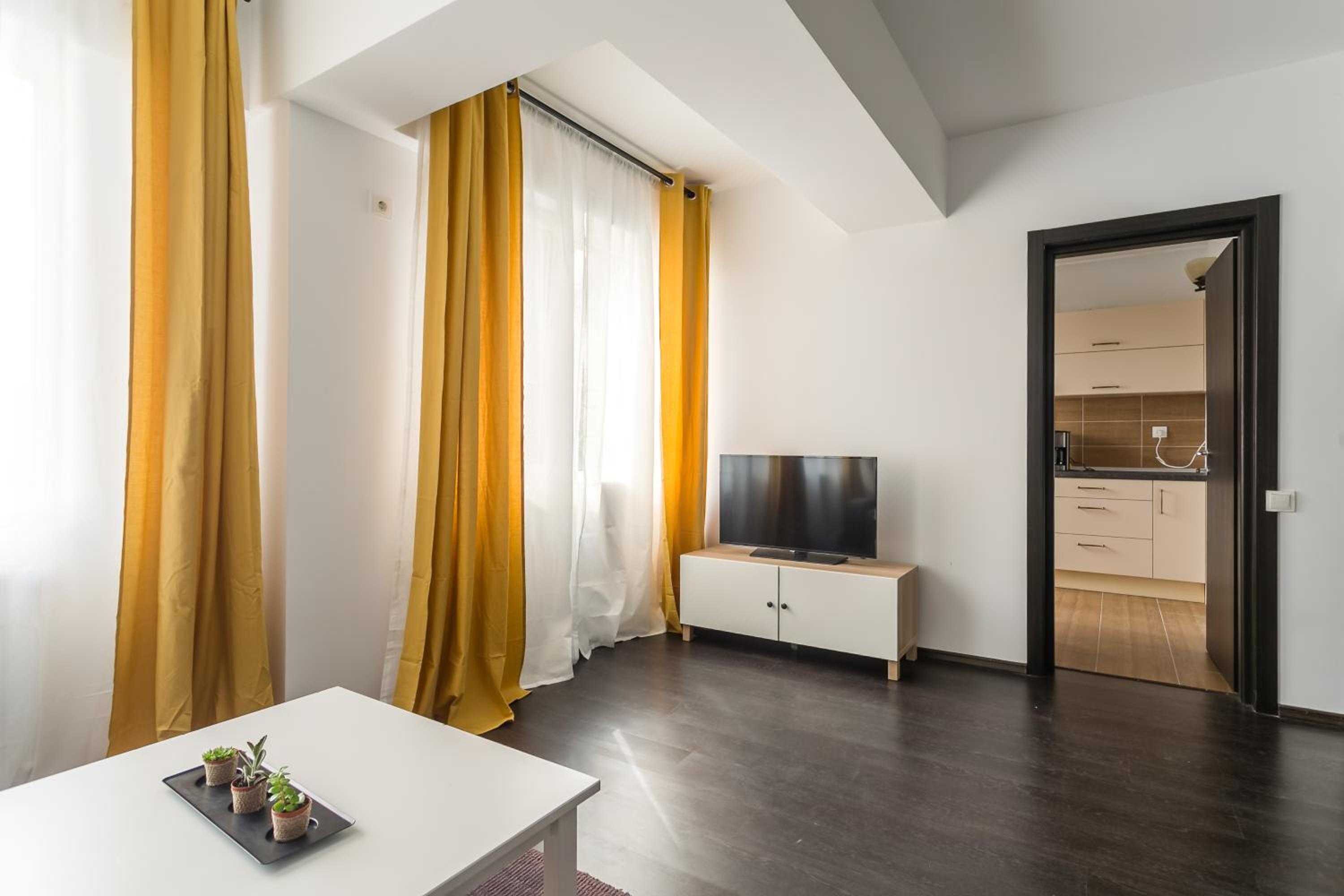 Two-Bedroom Apartment - Photo 4