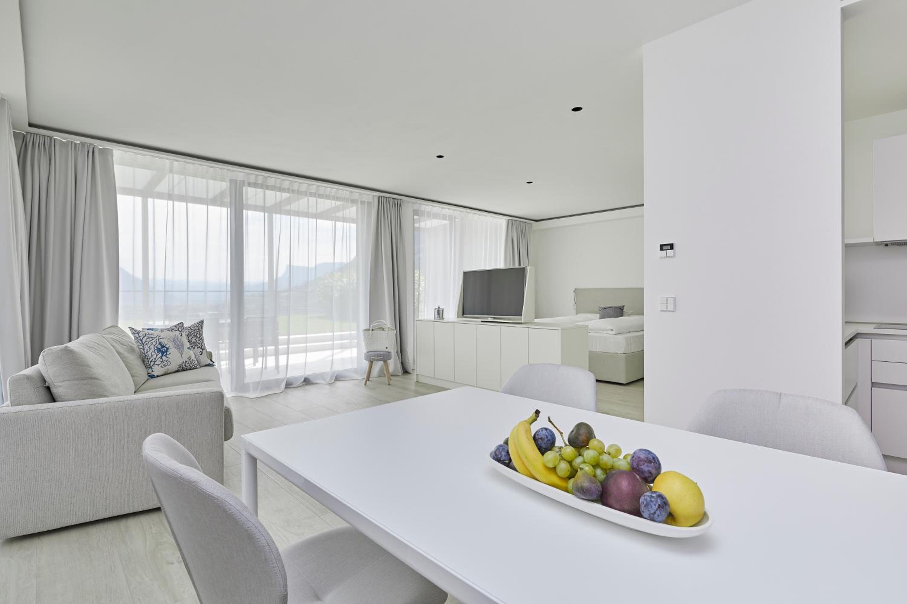 Apartment with Patio and Panoramic View photo 1