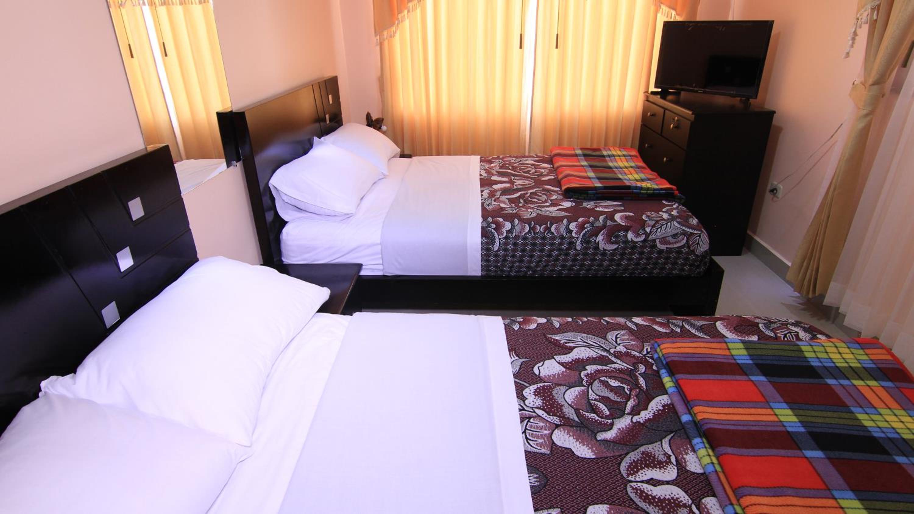Standard Double Room with Two Double Beds photo 3