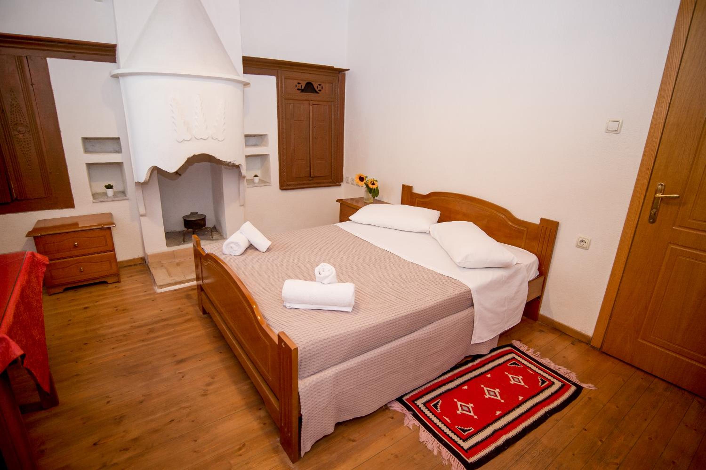 Double or Twin Room photo 3