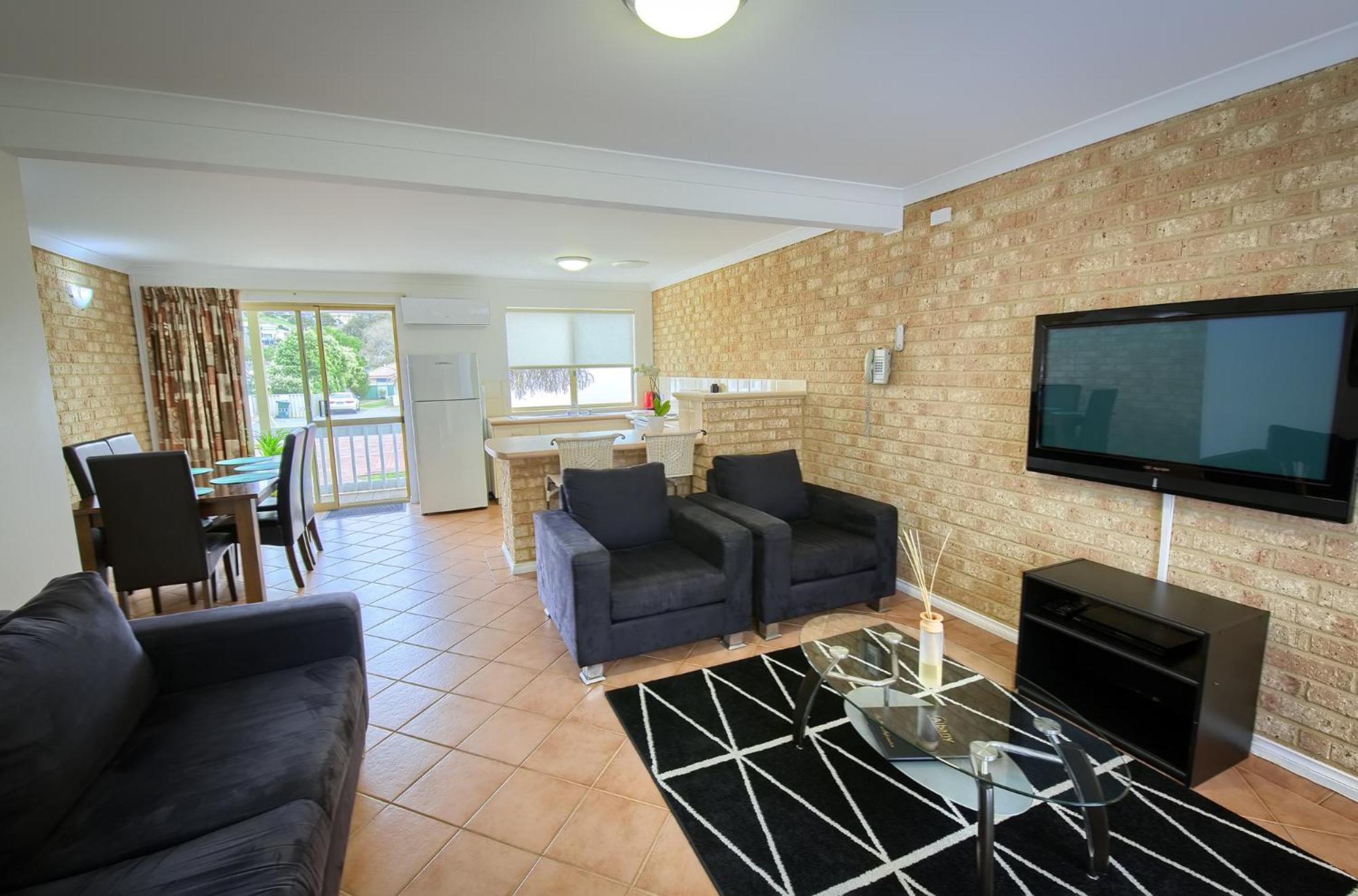 Deluxe Two-Bedroom Apartment