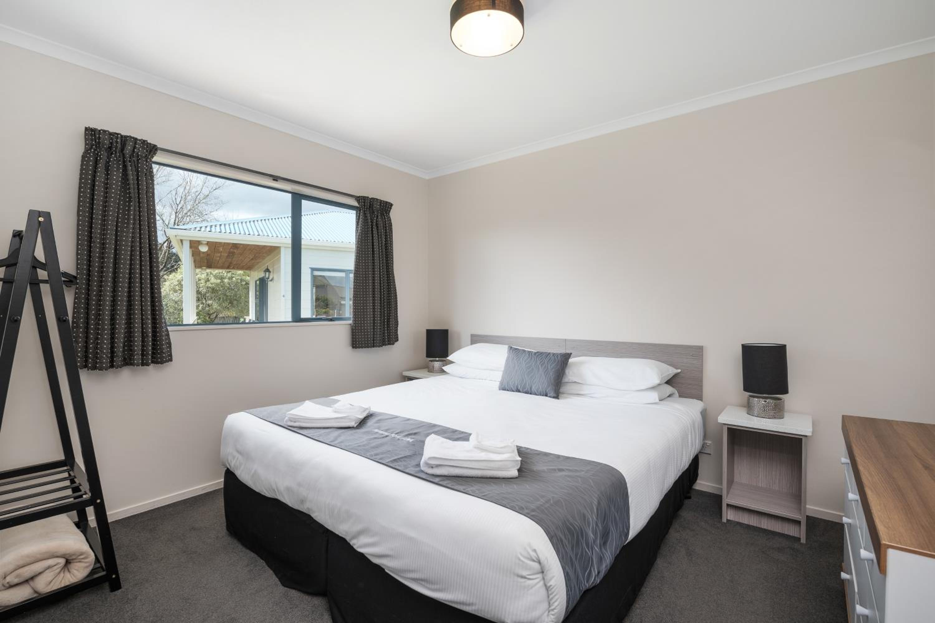Ground Floor 2Bed unit 3Beds E