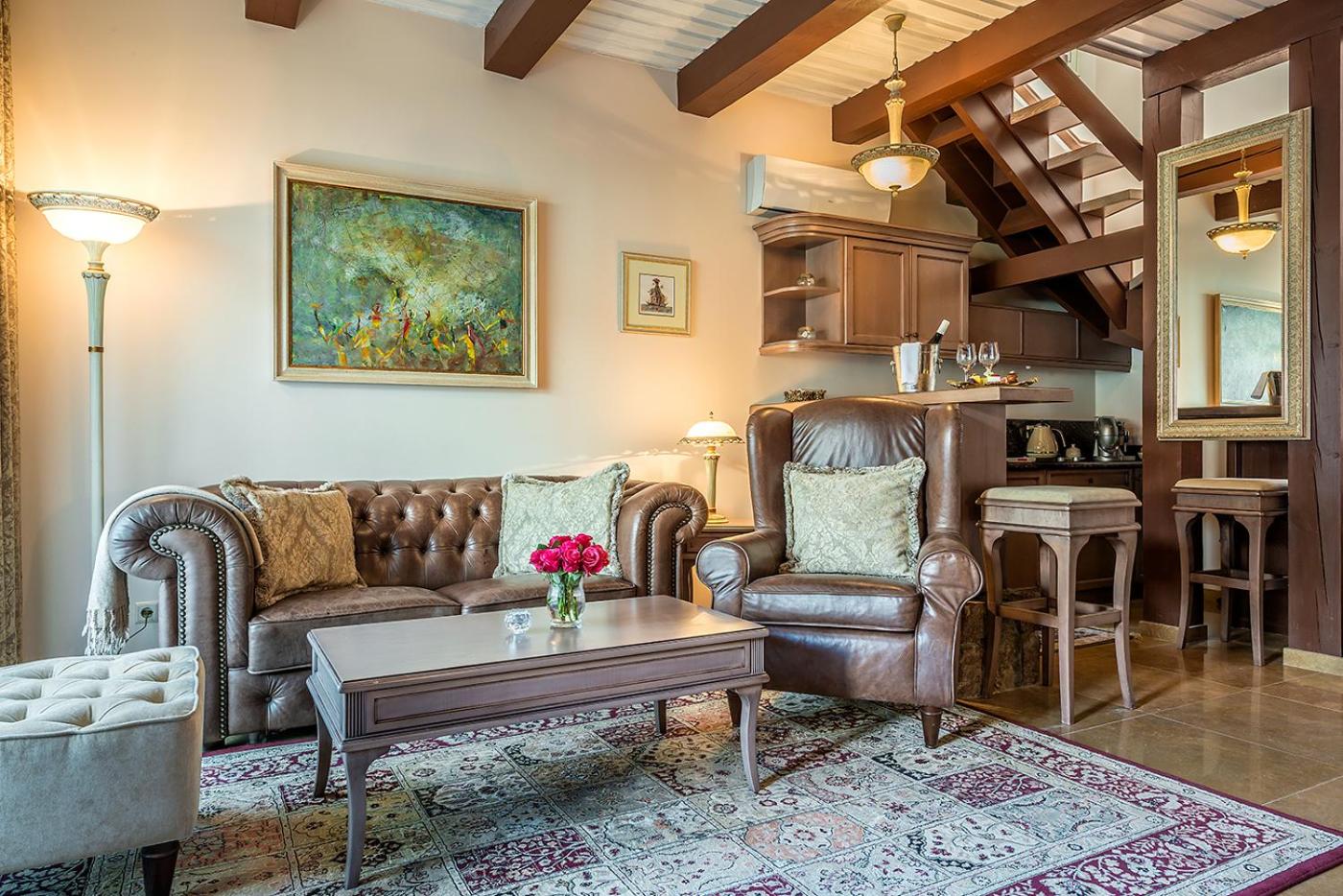 Luxury Family Suite - Photo 1