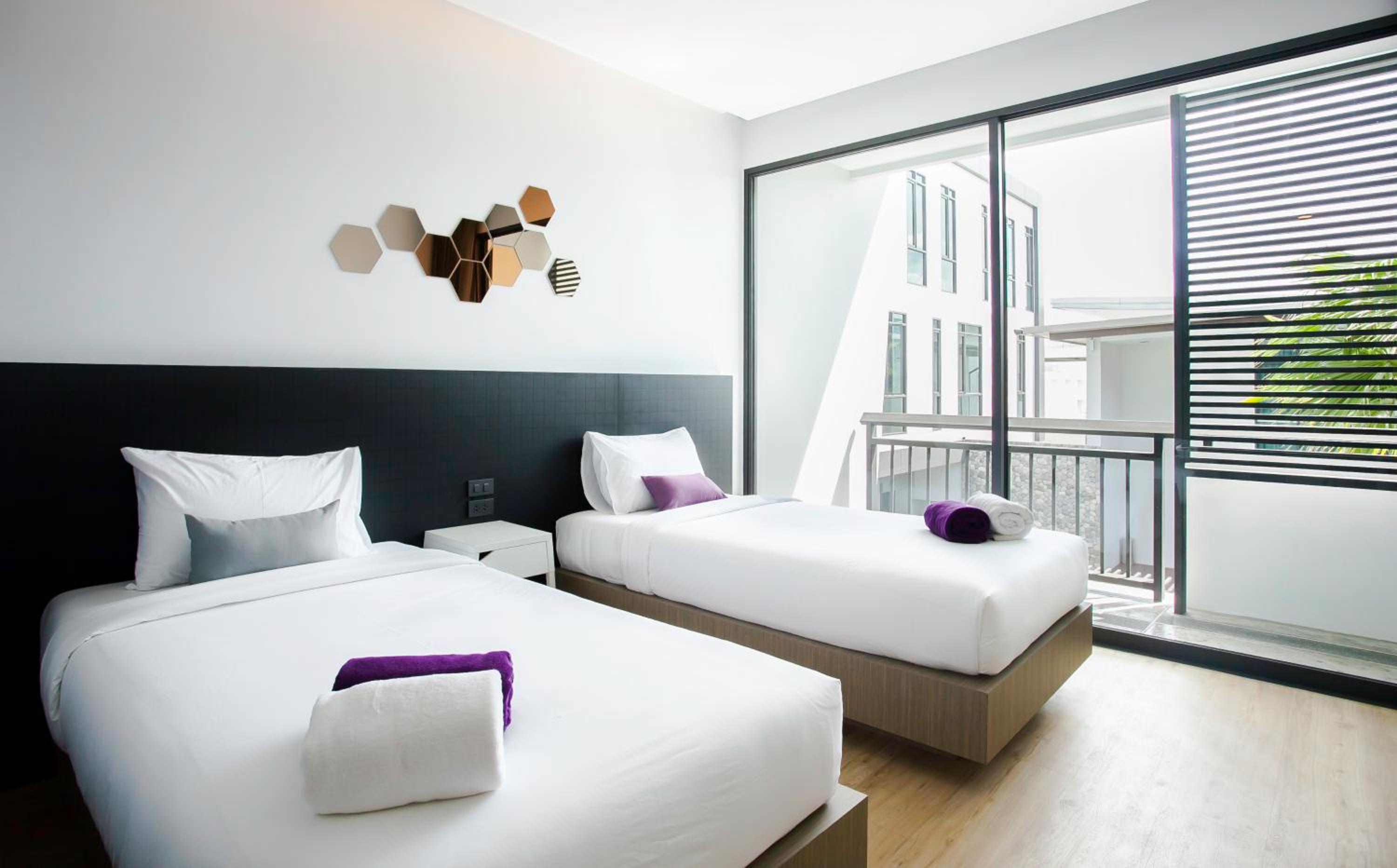 Deluxe Twin Room photo 3