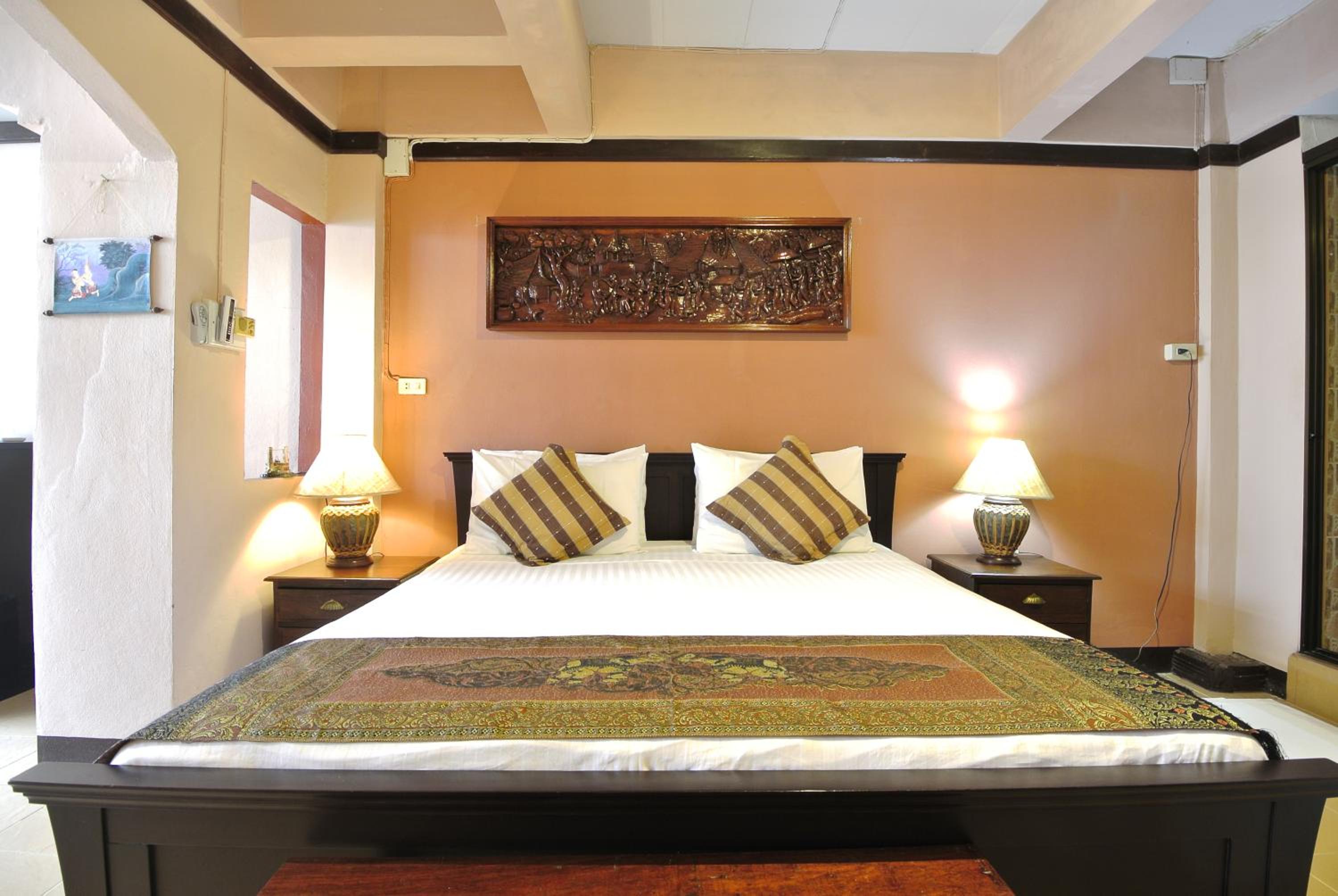 Junior Suite with Balcony - Photo 1