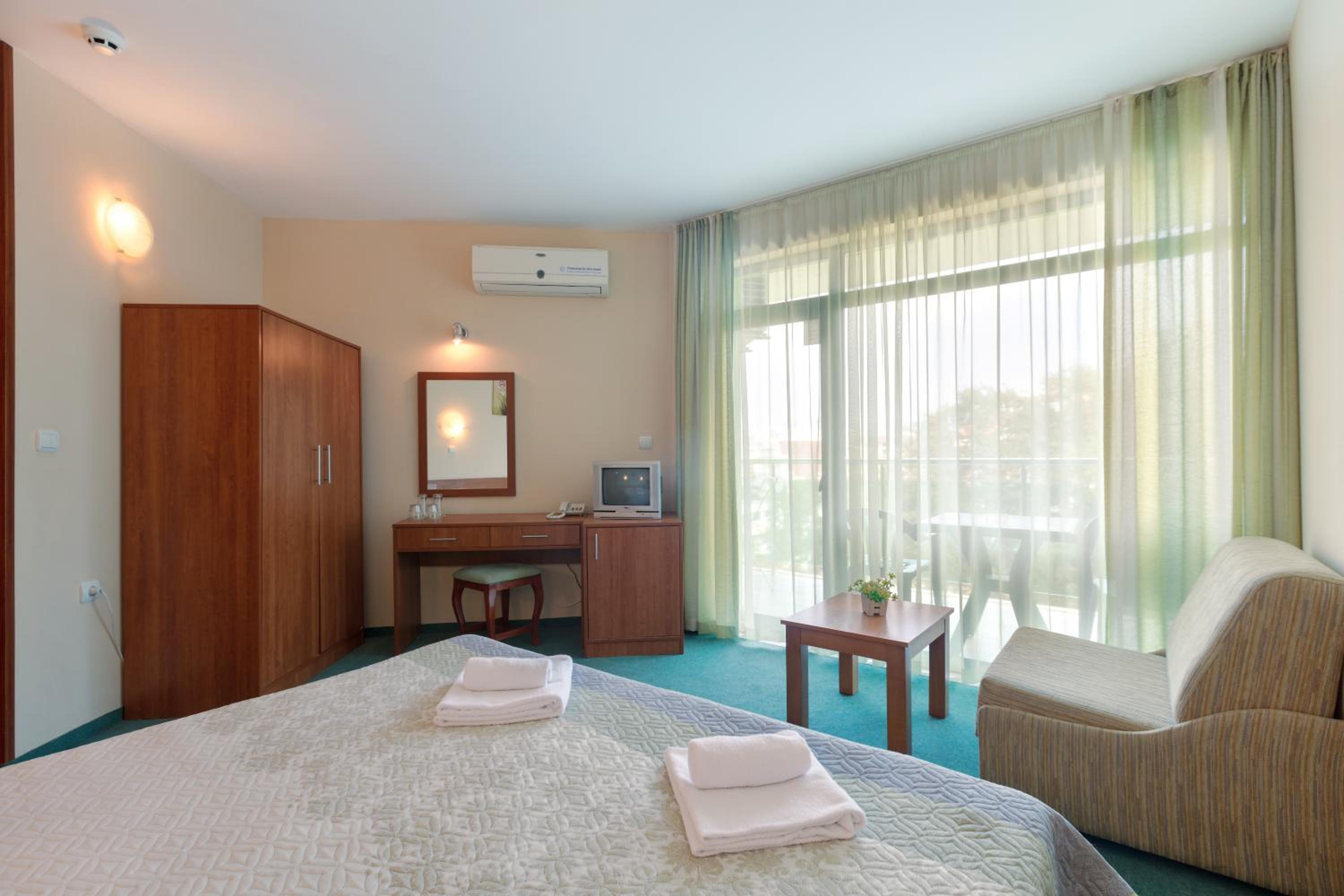 Single Room photo 2