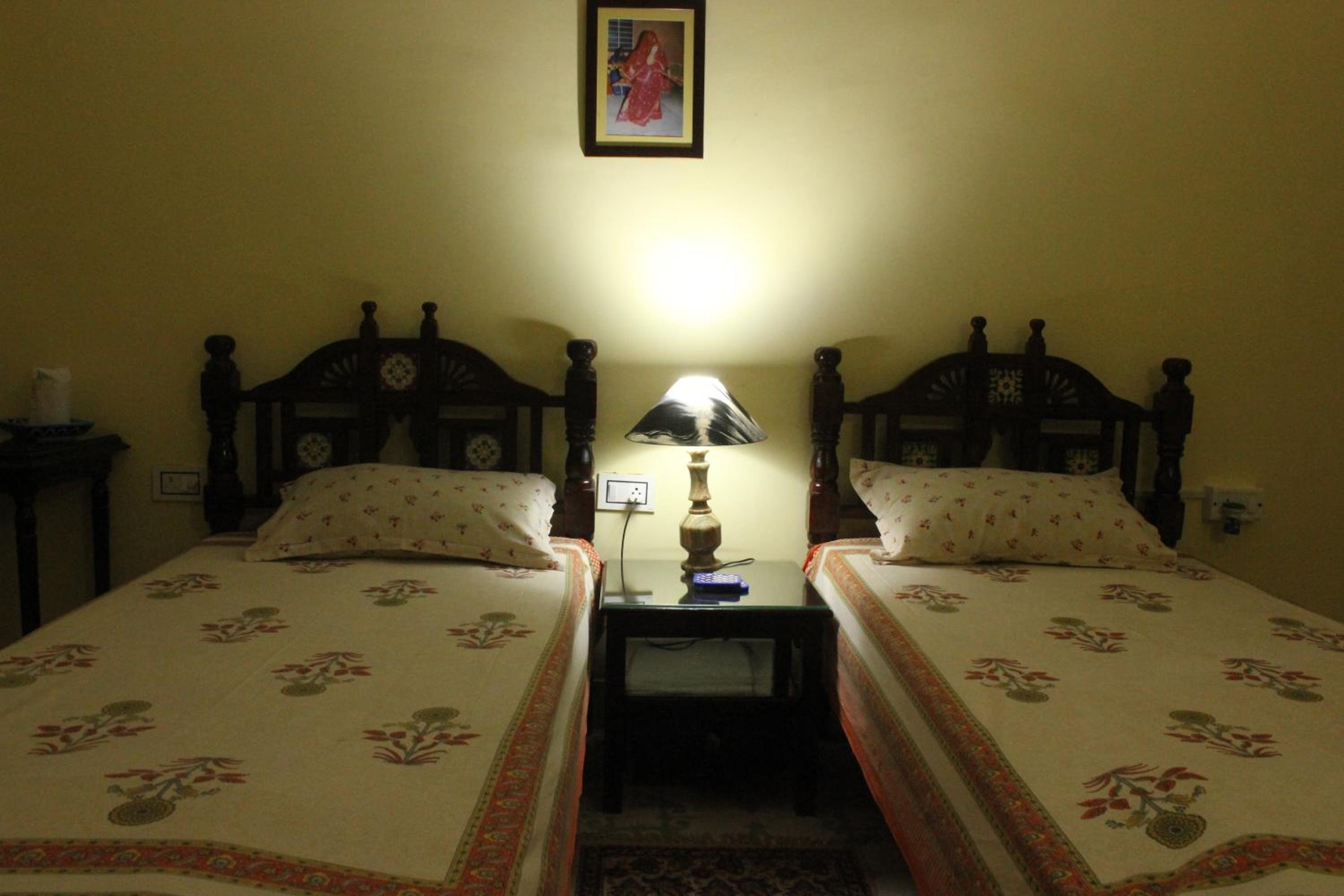Large Twin Room photo 1
