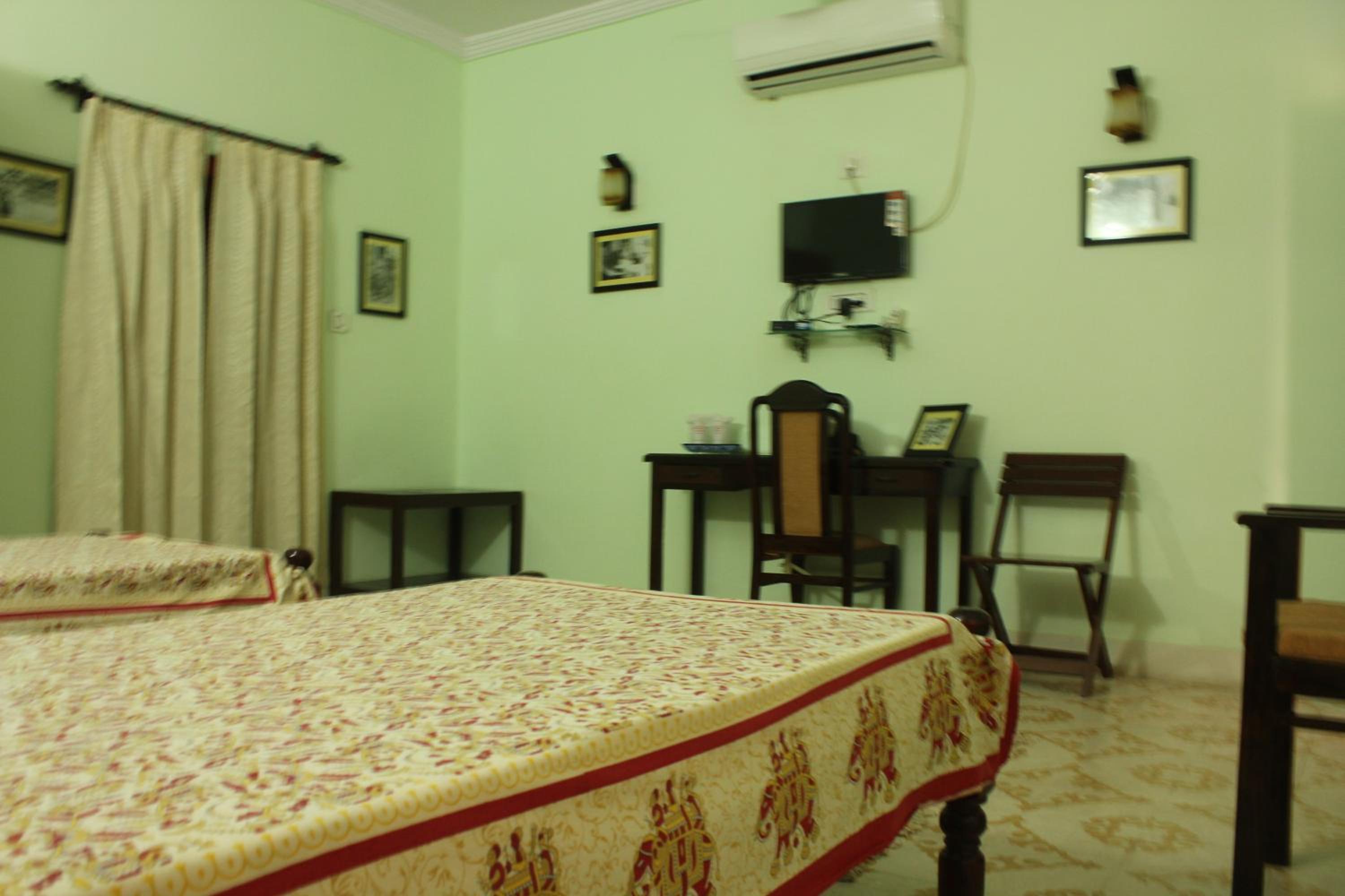 Large Twin Room photo 3