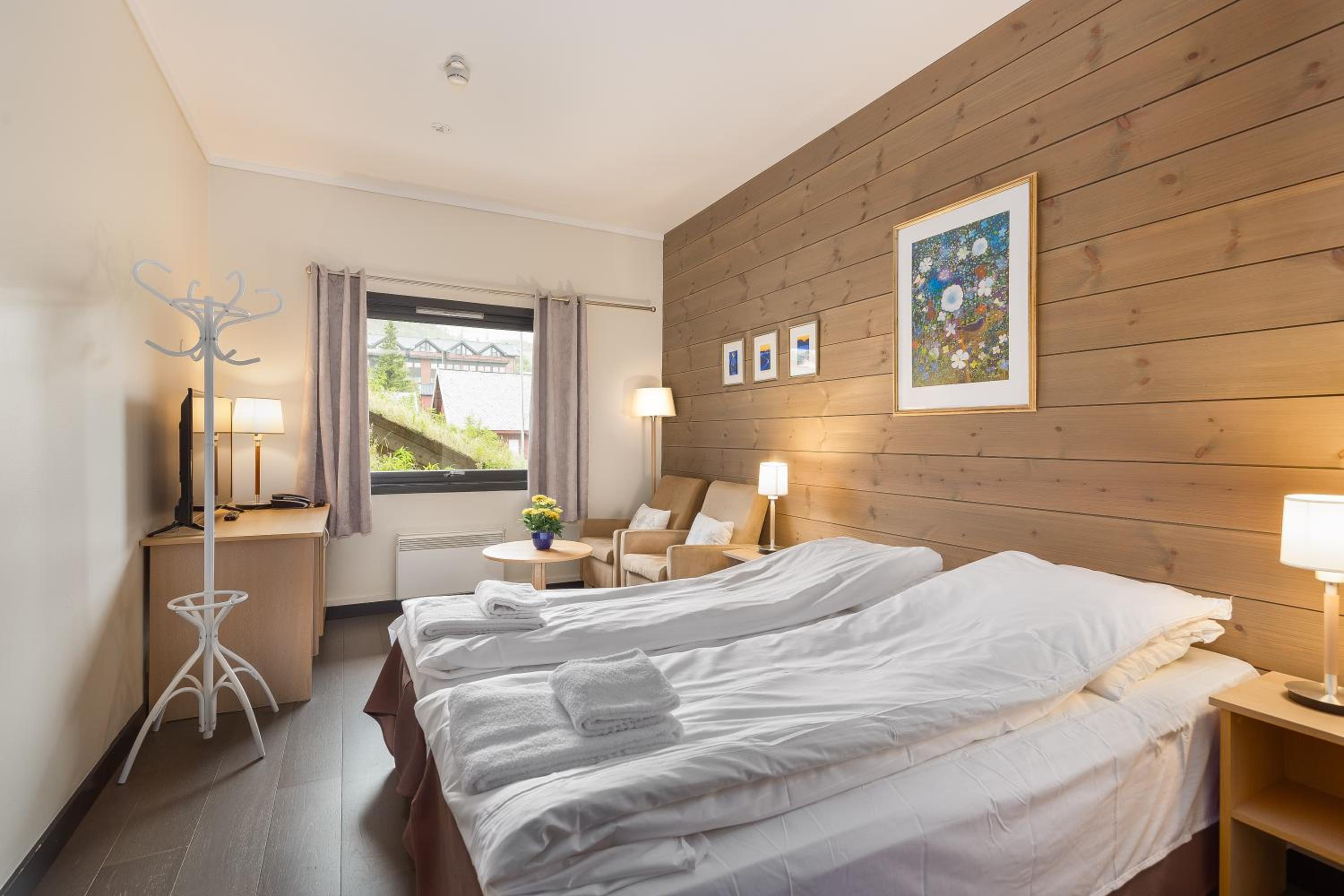 Standard Double or Twin Room - Photo 1