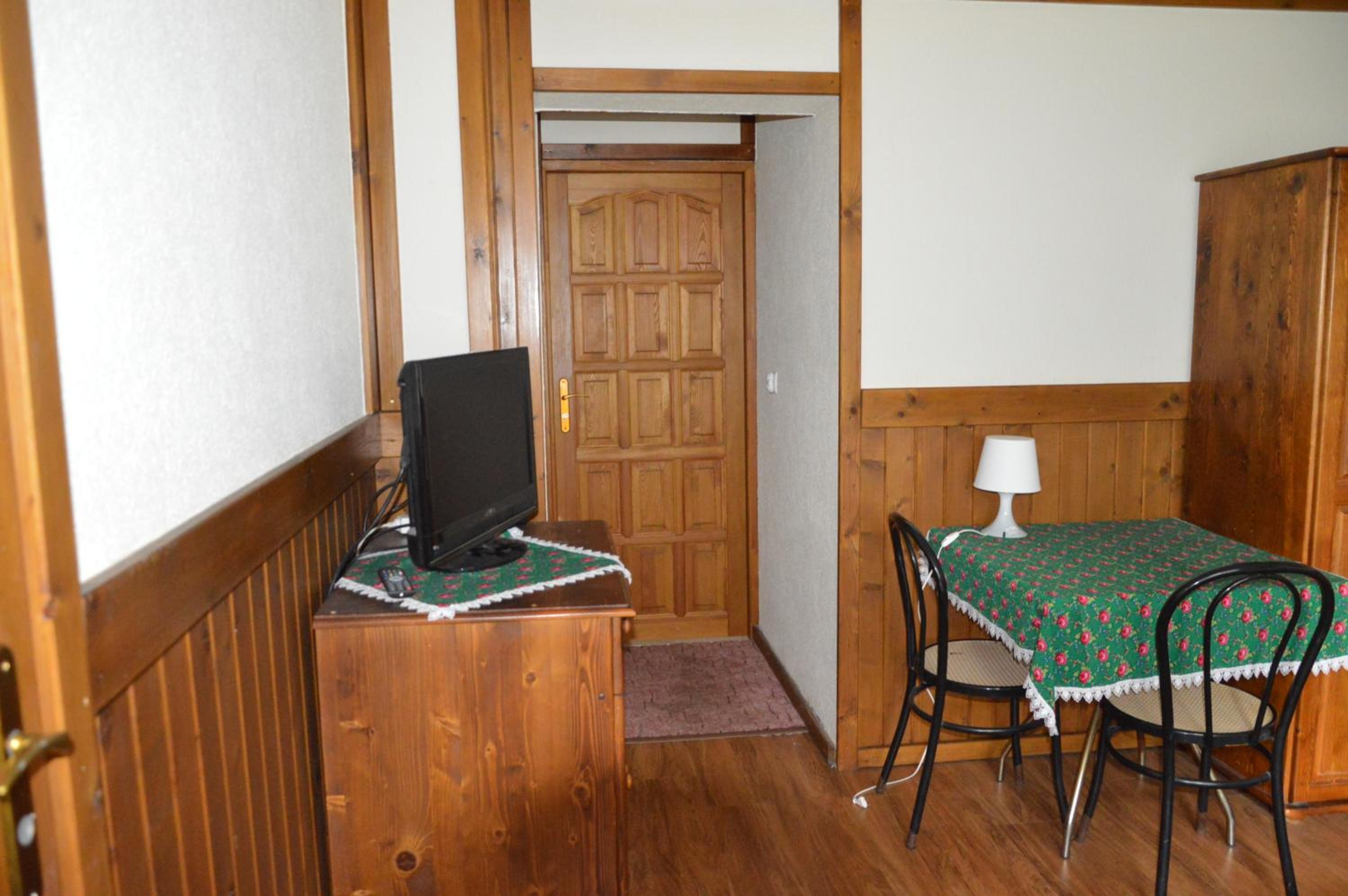 Double Room with Private Bathroom photo 1