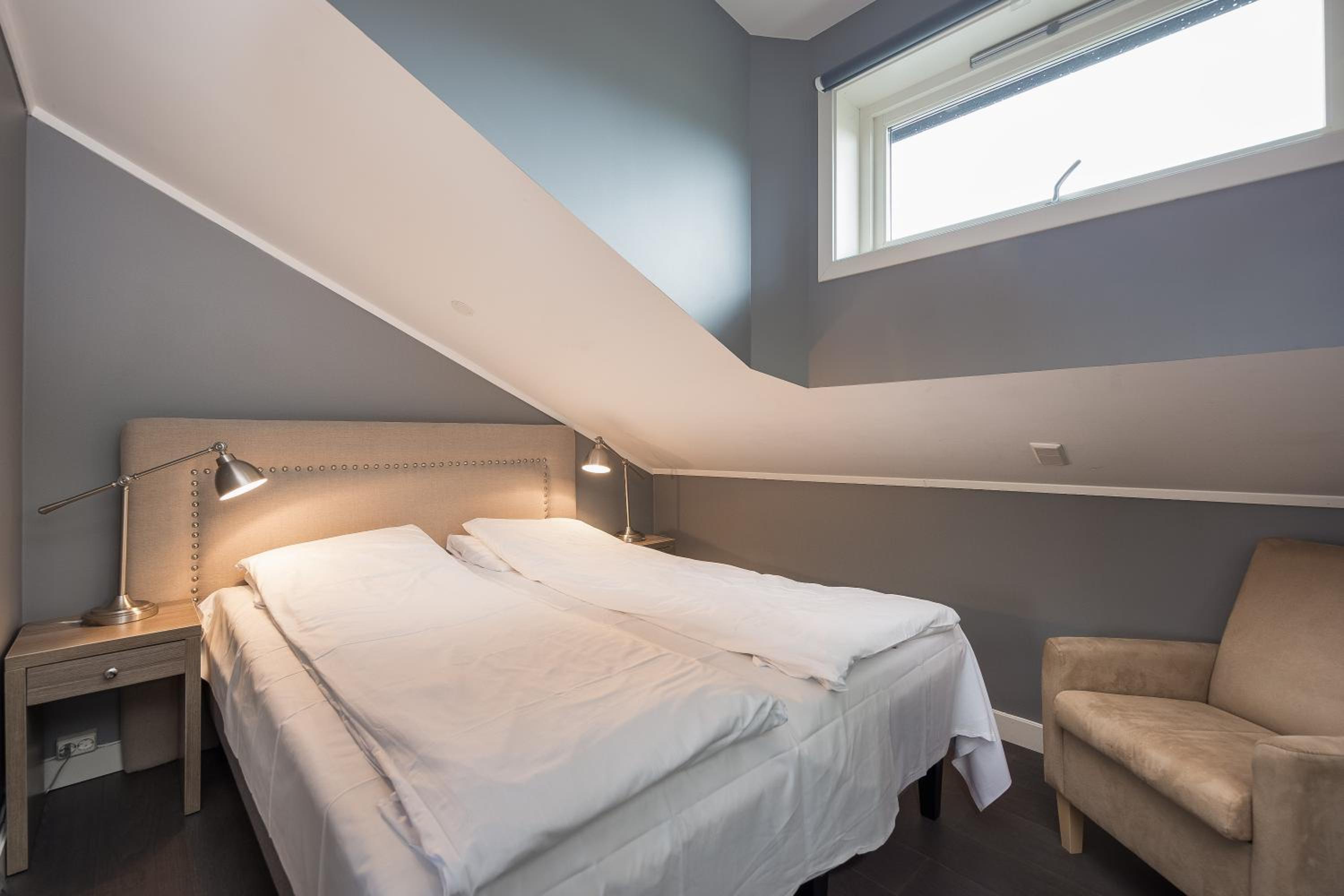 Two-Bedroom Apartment - Photo 4