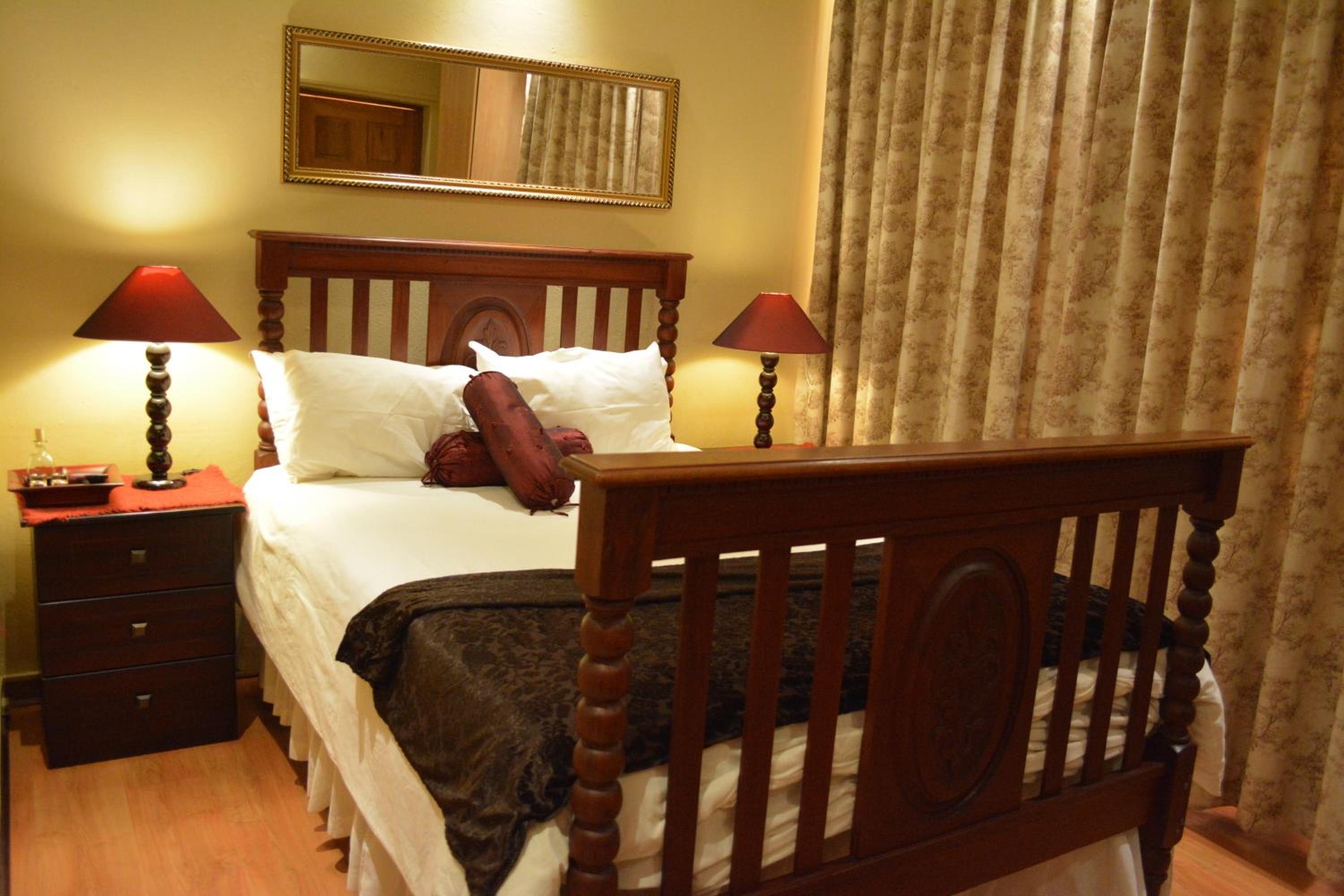 Family Room - Photo 4