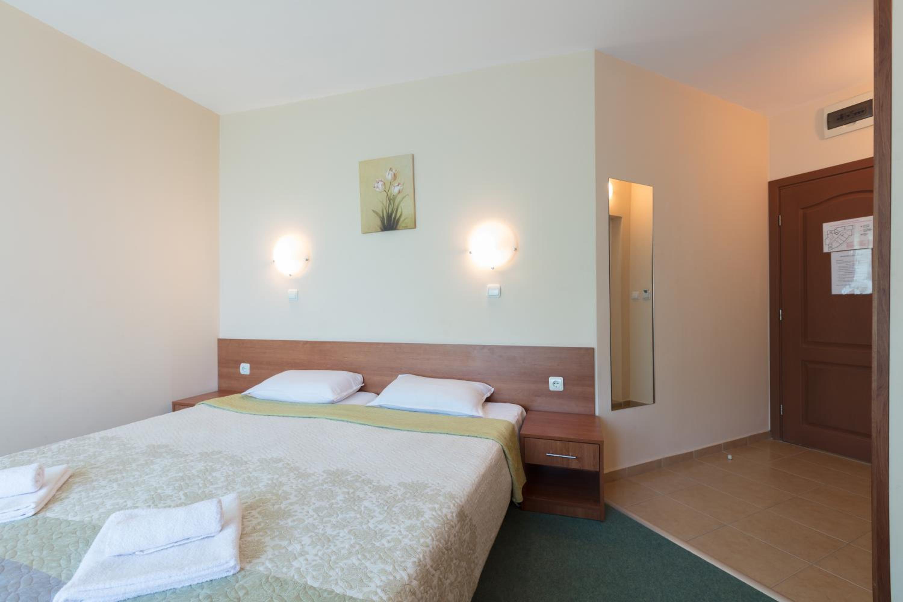 Single Room photo 3