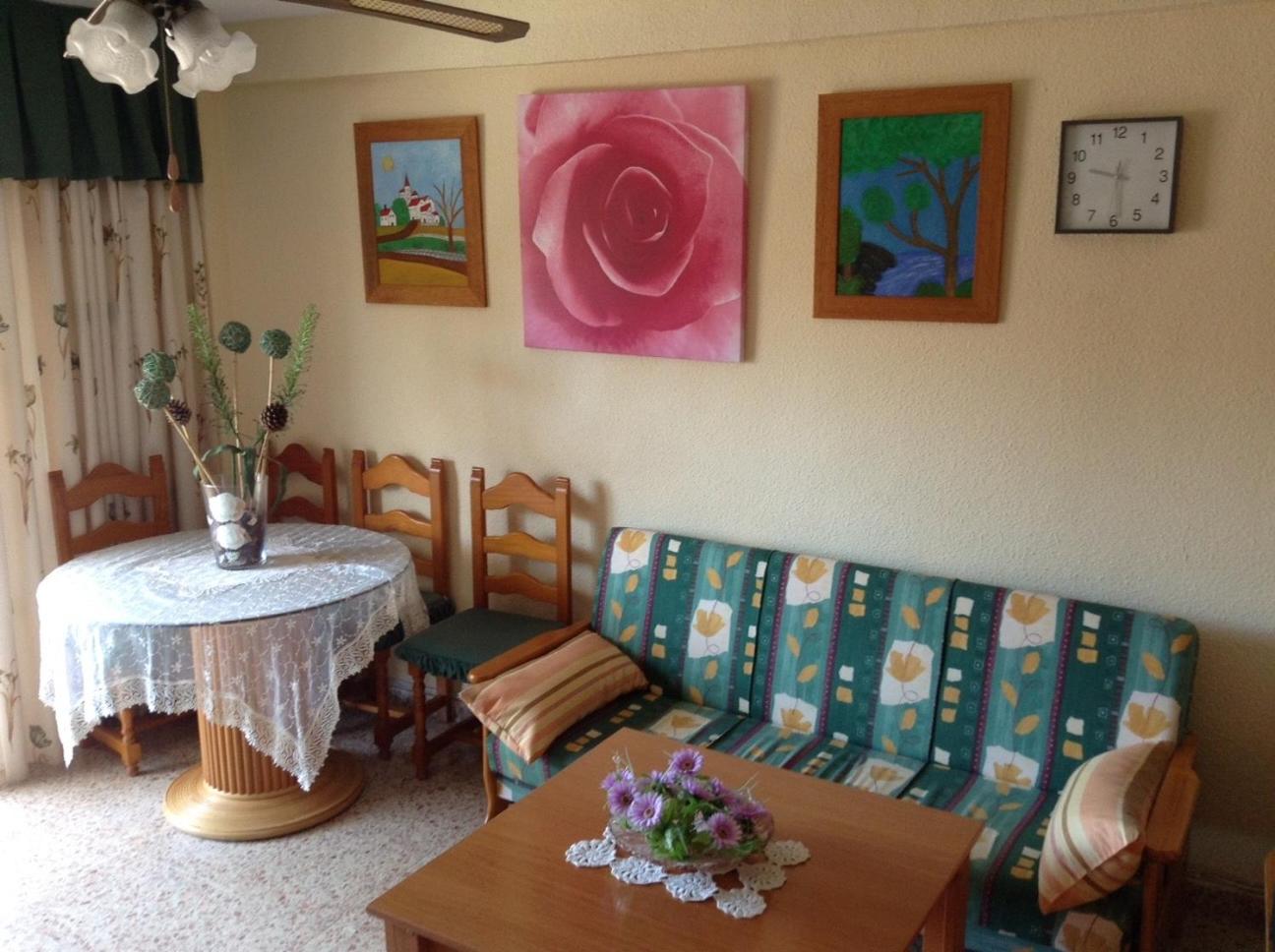Apartamento con Balcón