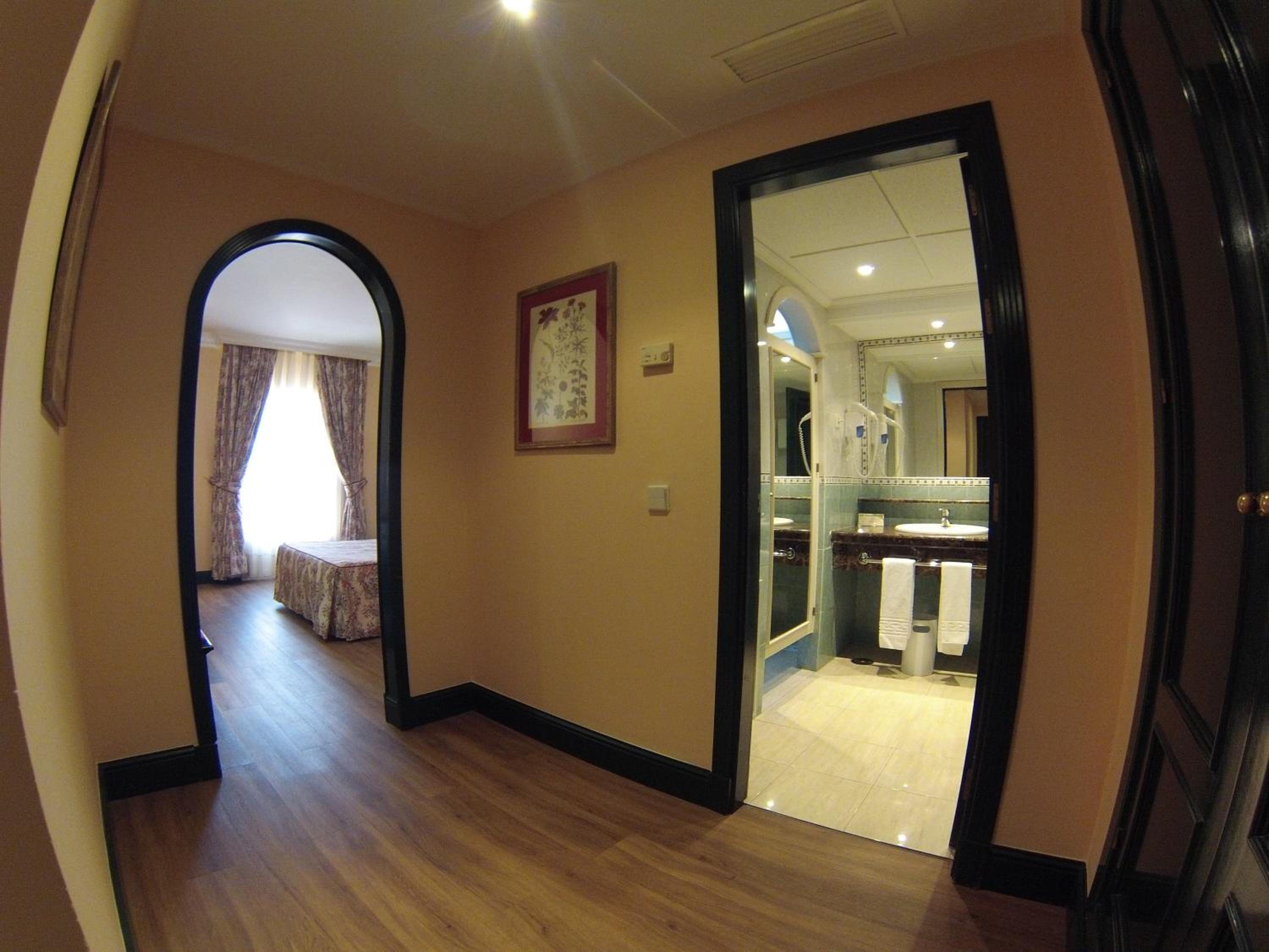 Habitación Doble o con Dos Camas