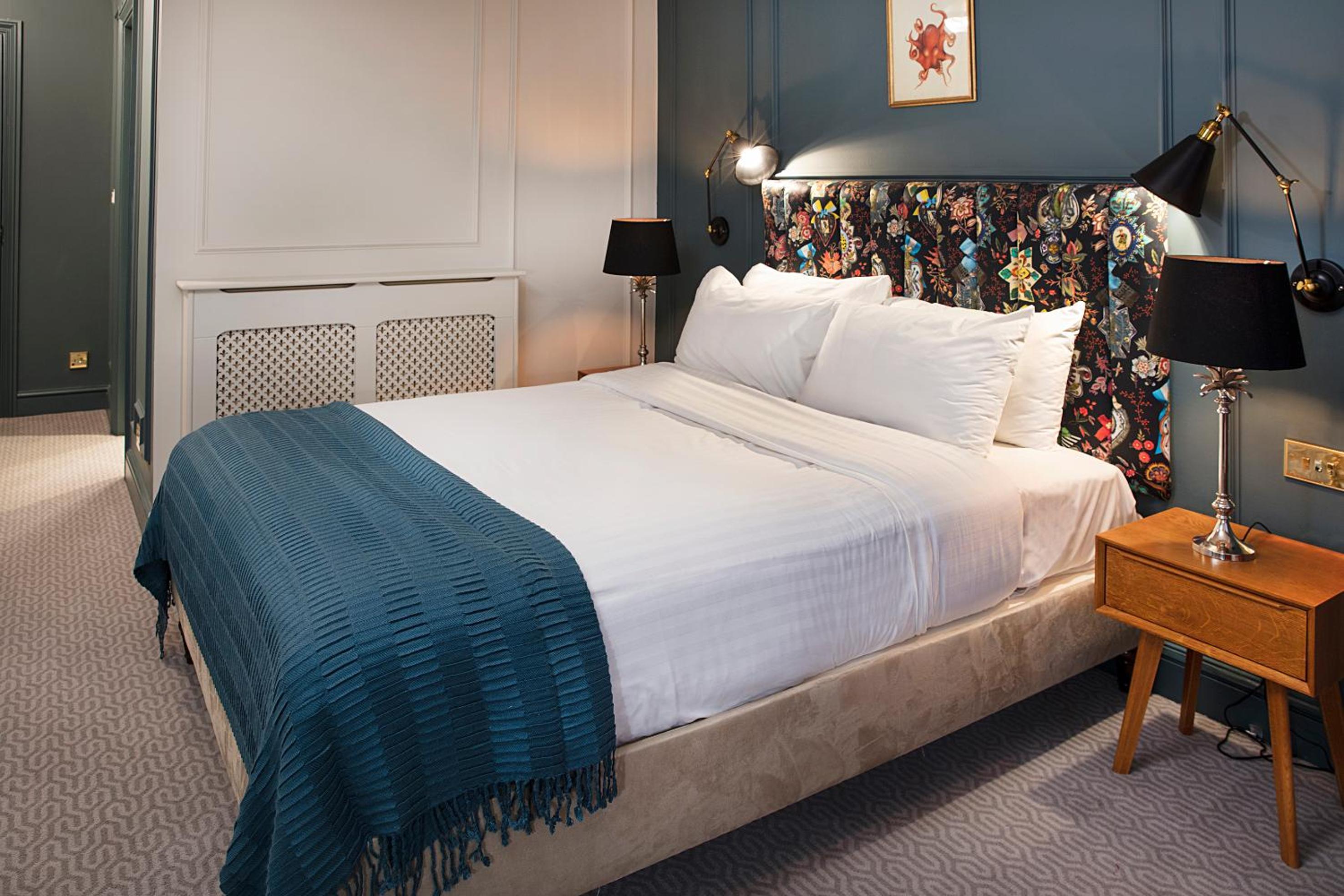 Standard Twin Room - Photo 1