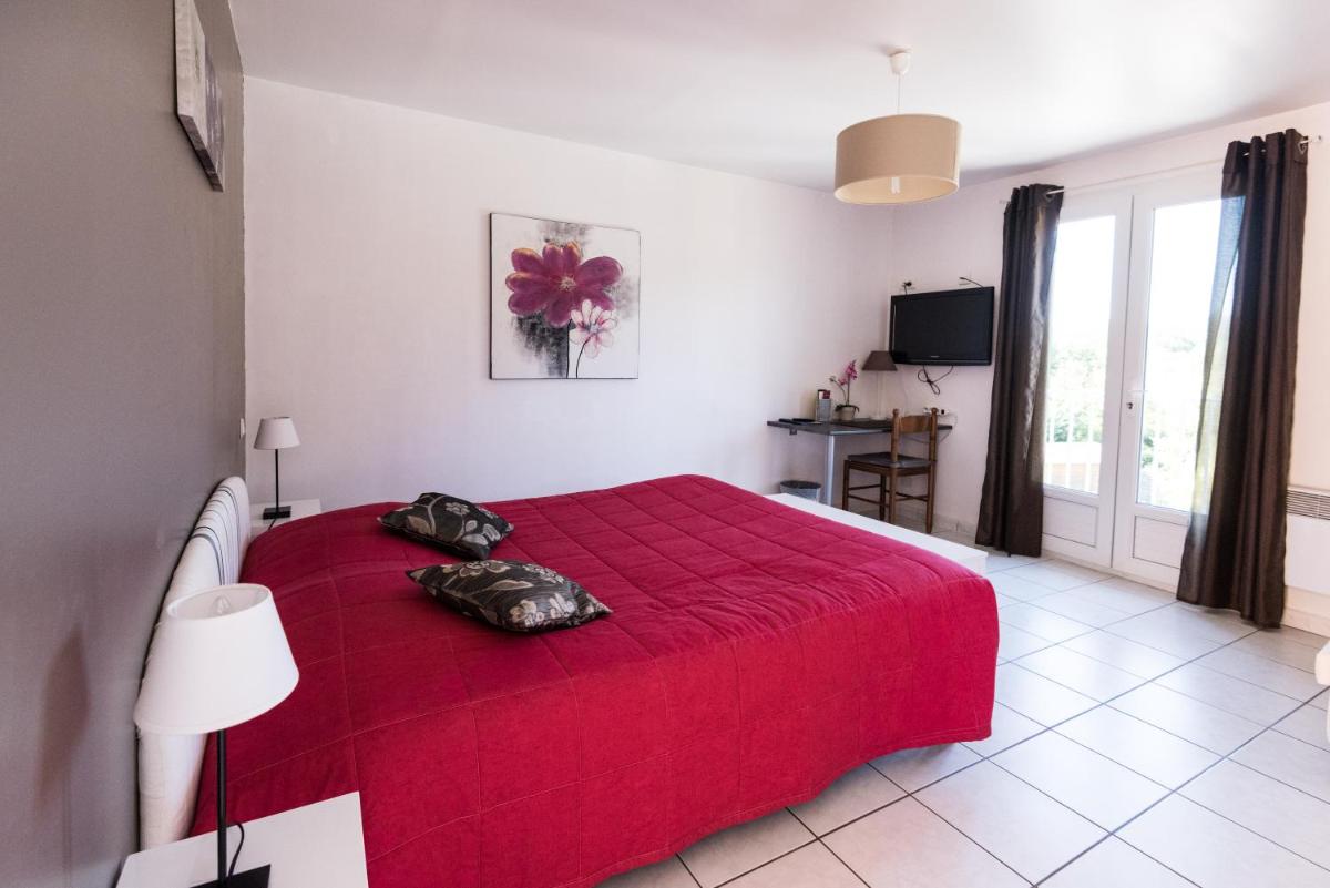 Standard Double Room with Fan - Photo 2