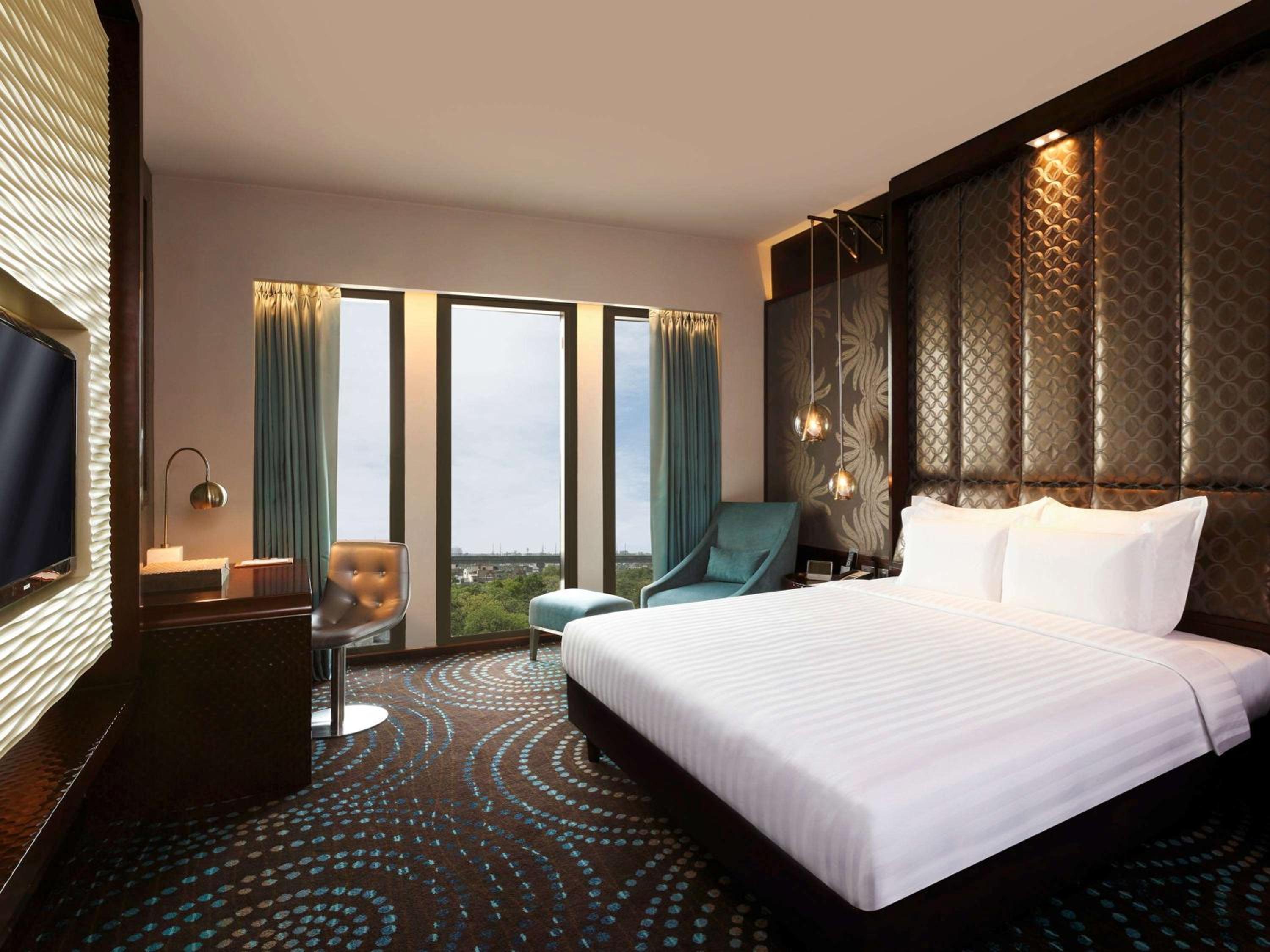 Same Day Use Room from 10 AM to 6 PM only