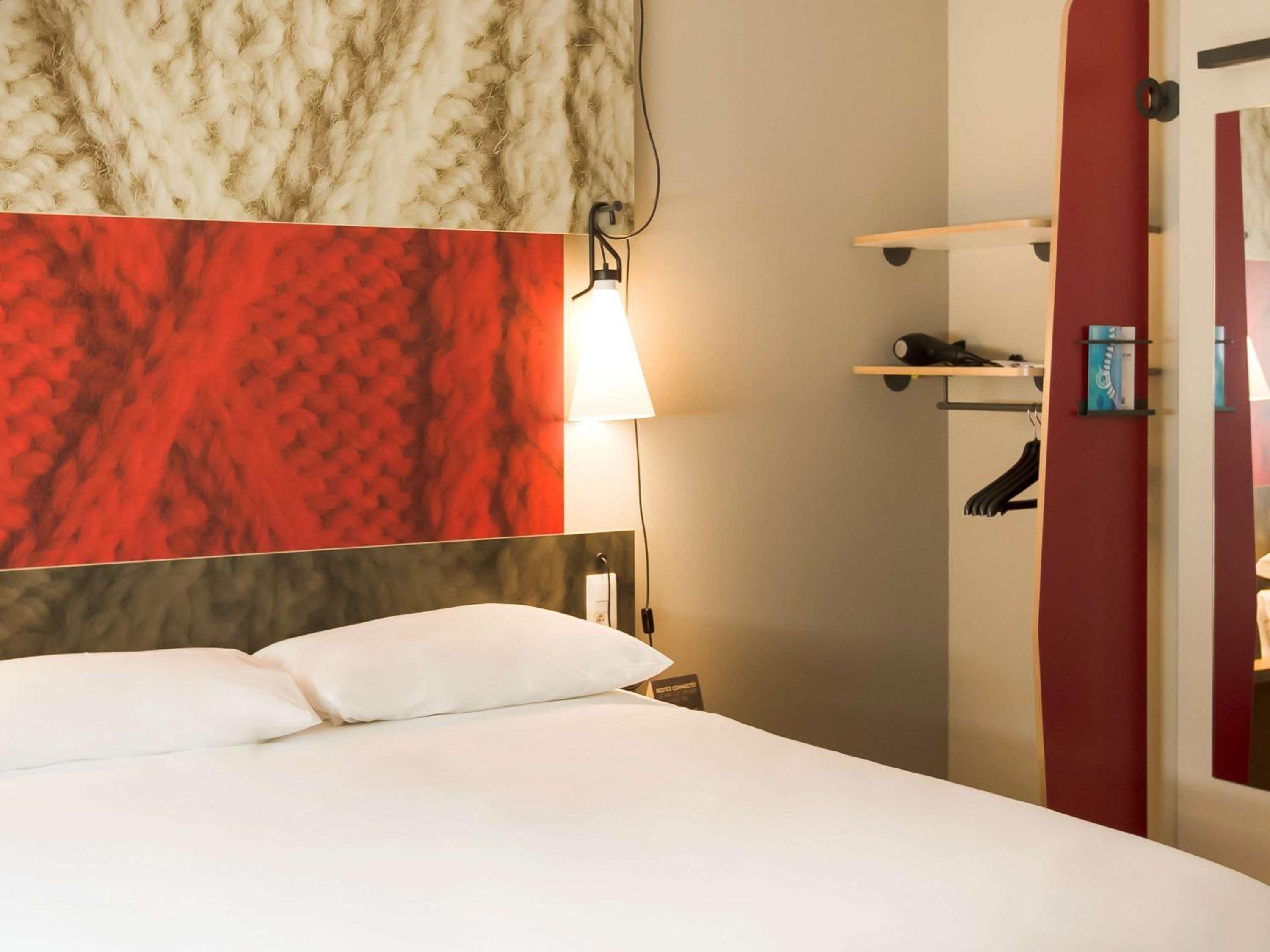 Standard Double Room - Photo 9