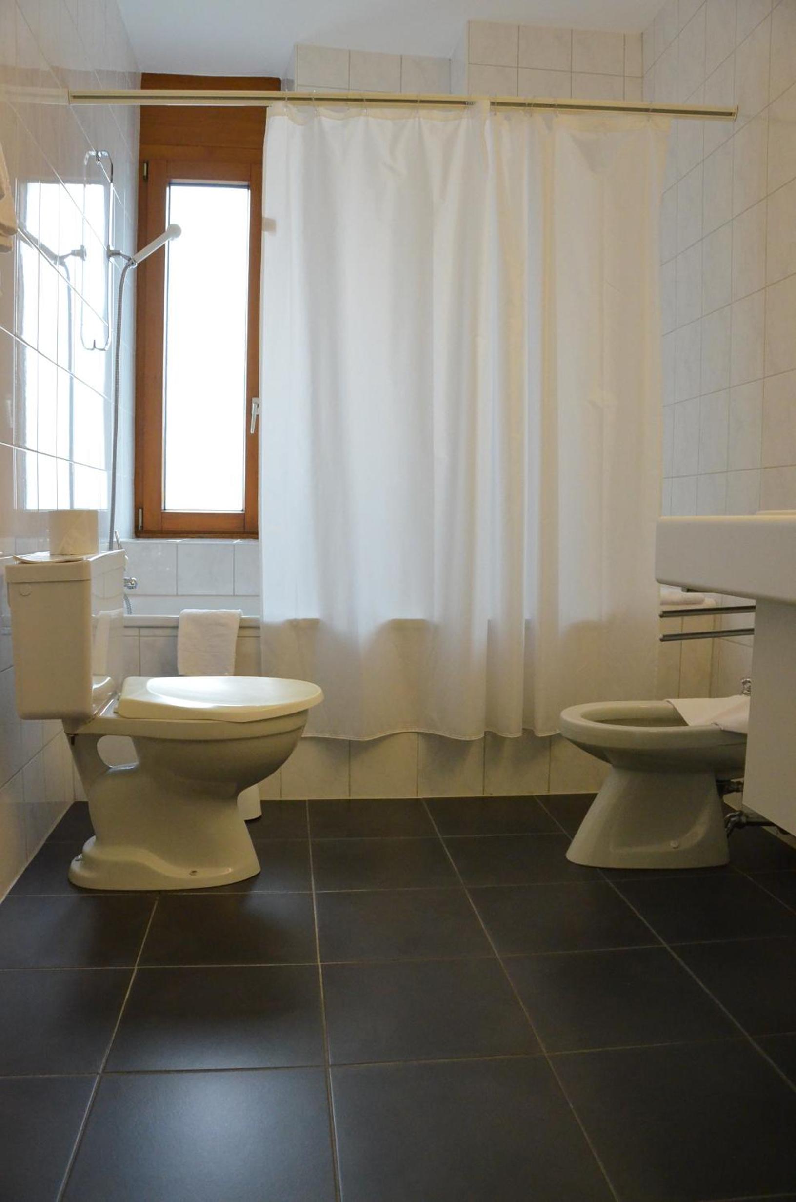 Triple Room with Bath photo 3