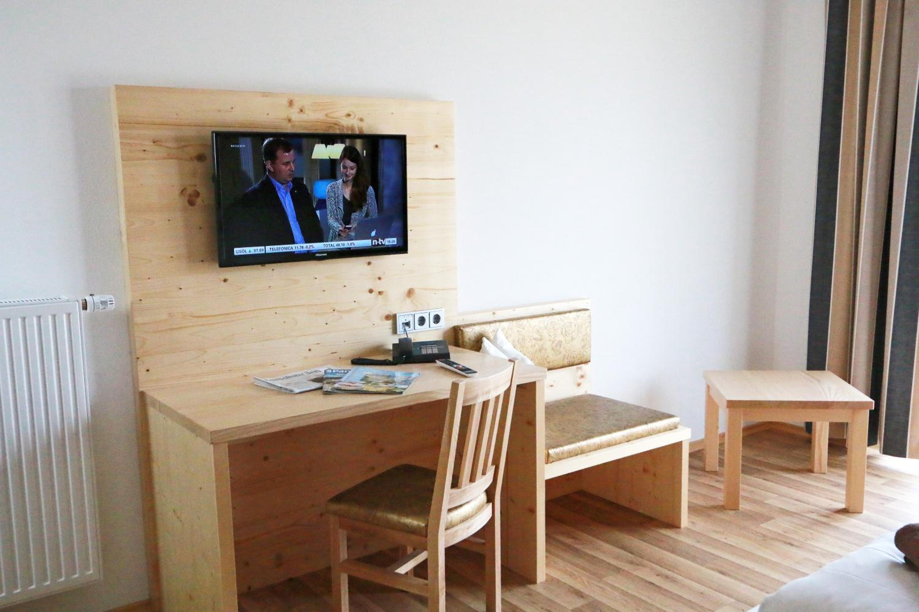 Double Room - Disability Access photo 2