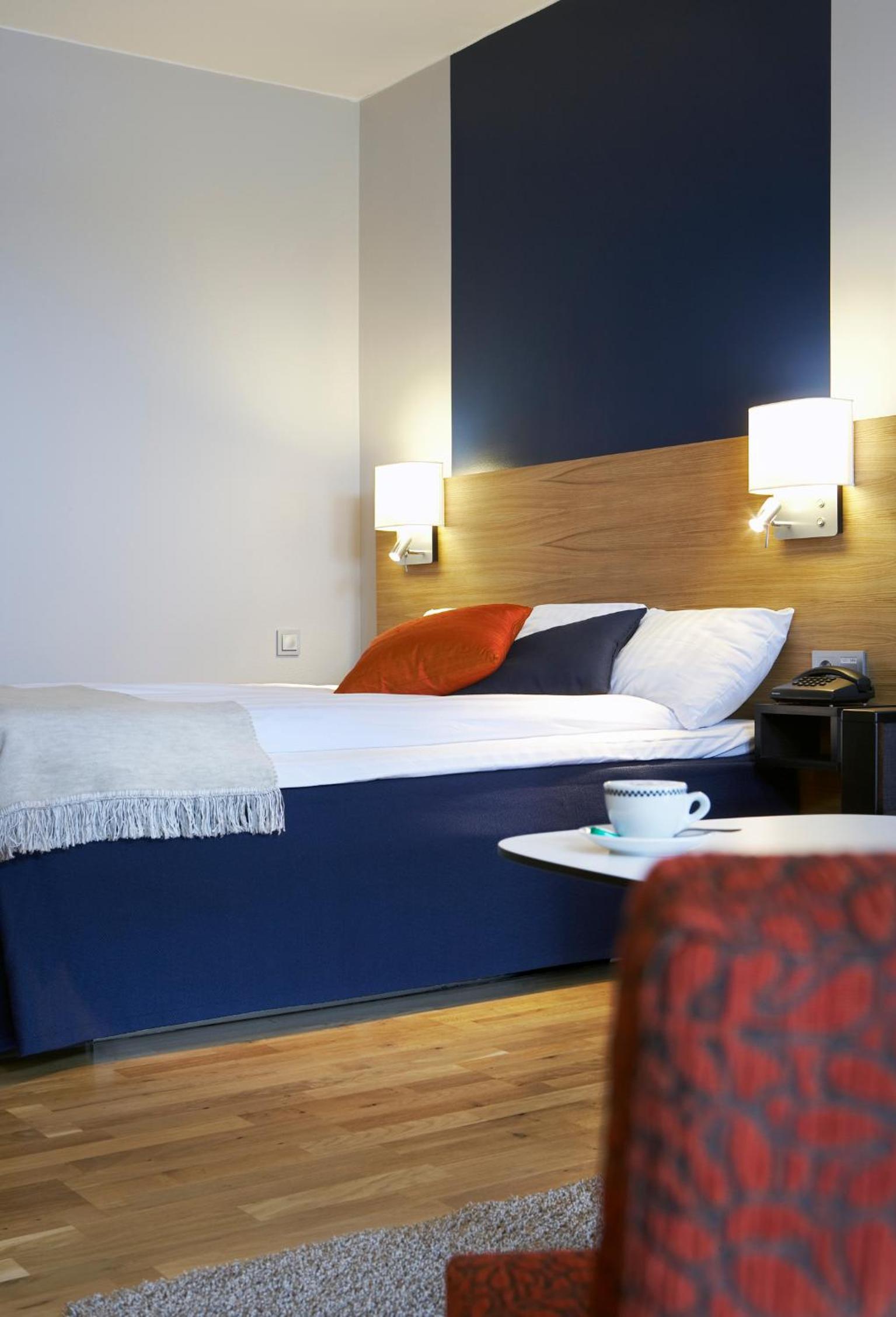 Compact Double Room  - Photo 4