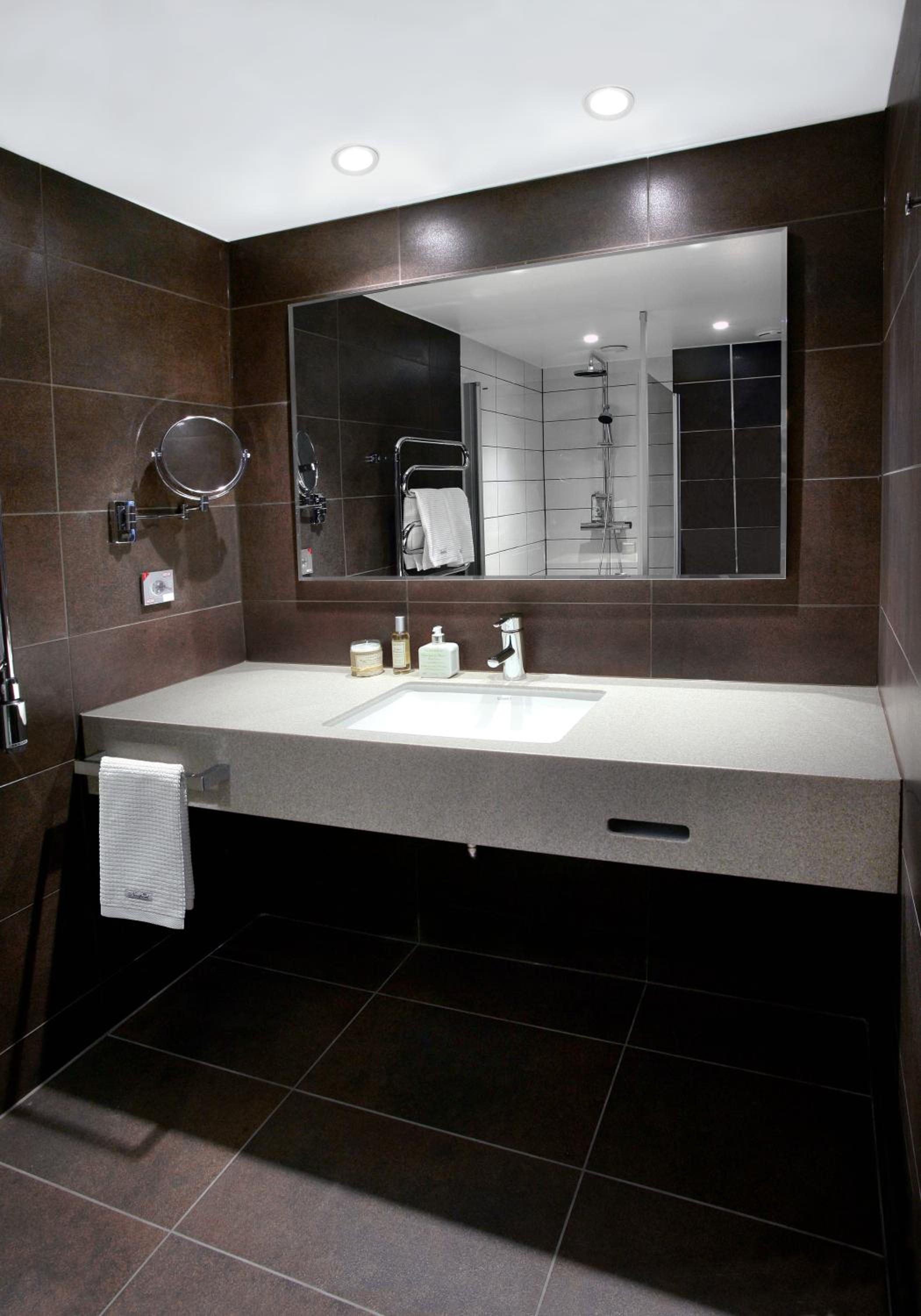 Standard Double Room - Photo 3