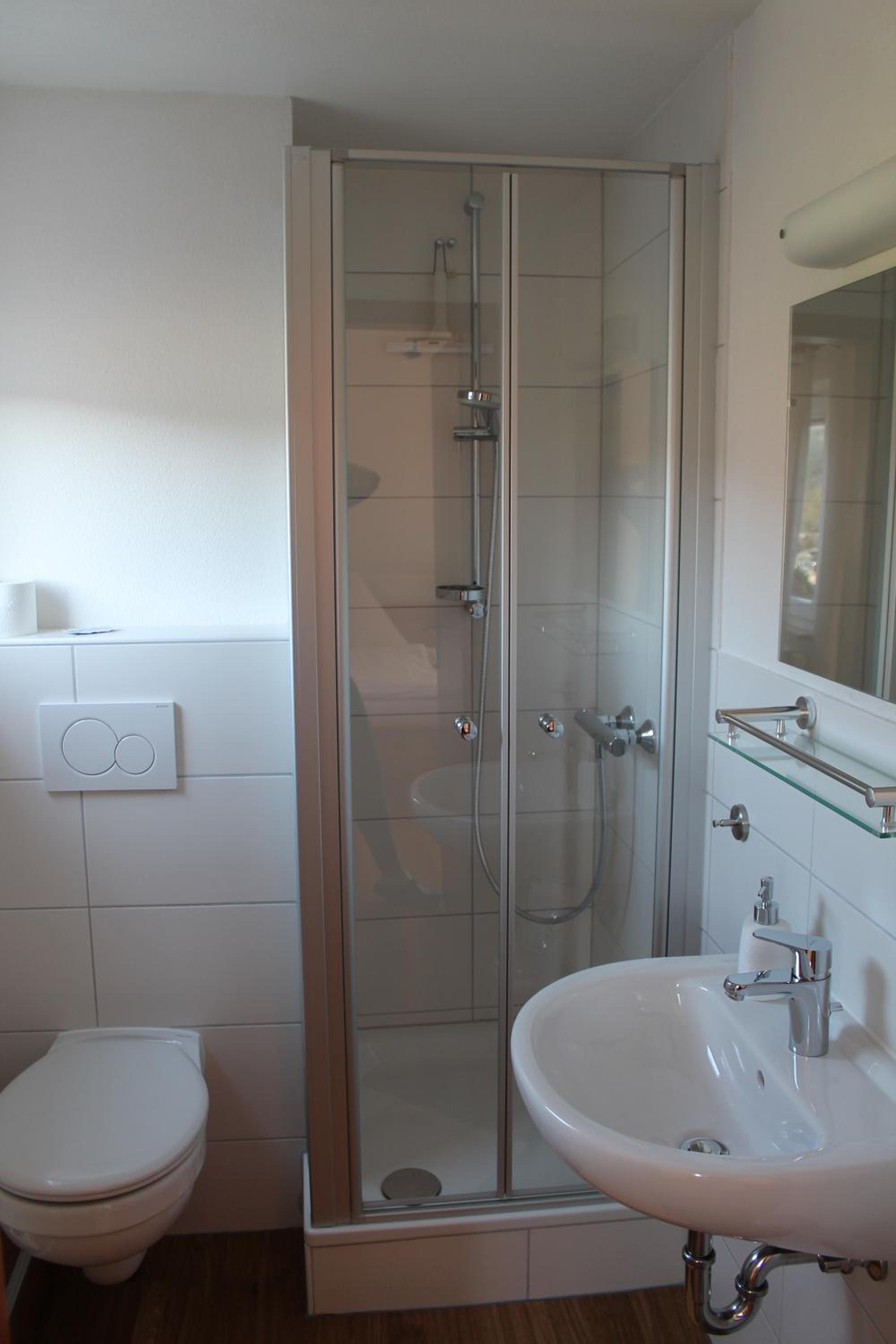 Budget Double Room photo 3