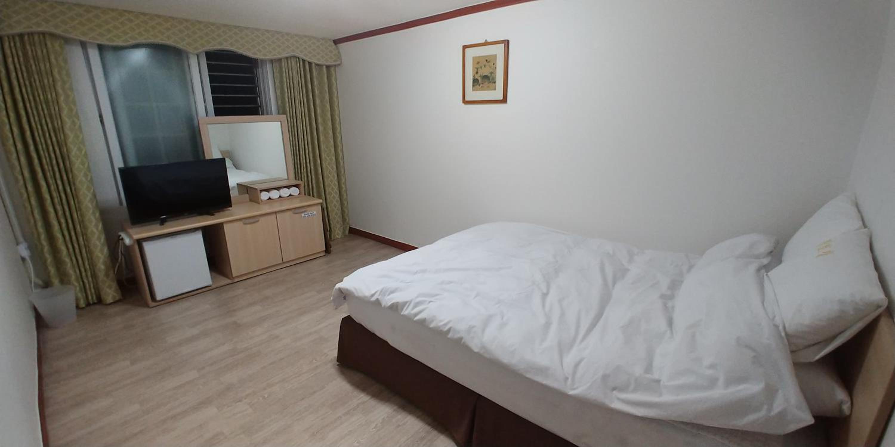 Standard Double Room - Photo 6