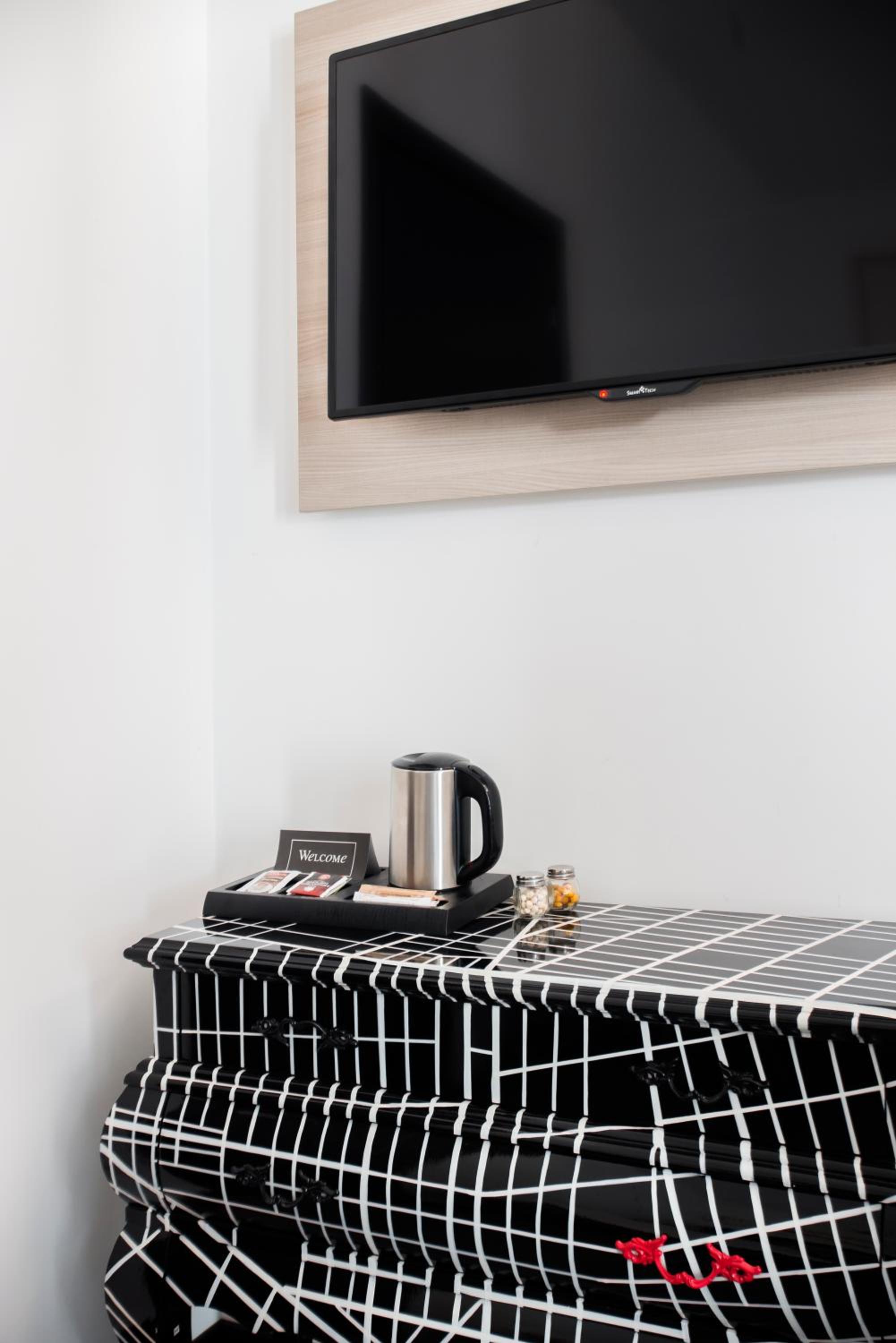 Superior Single Room thumbnail 6
