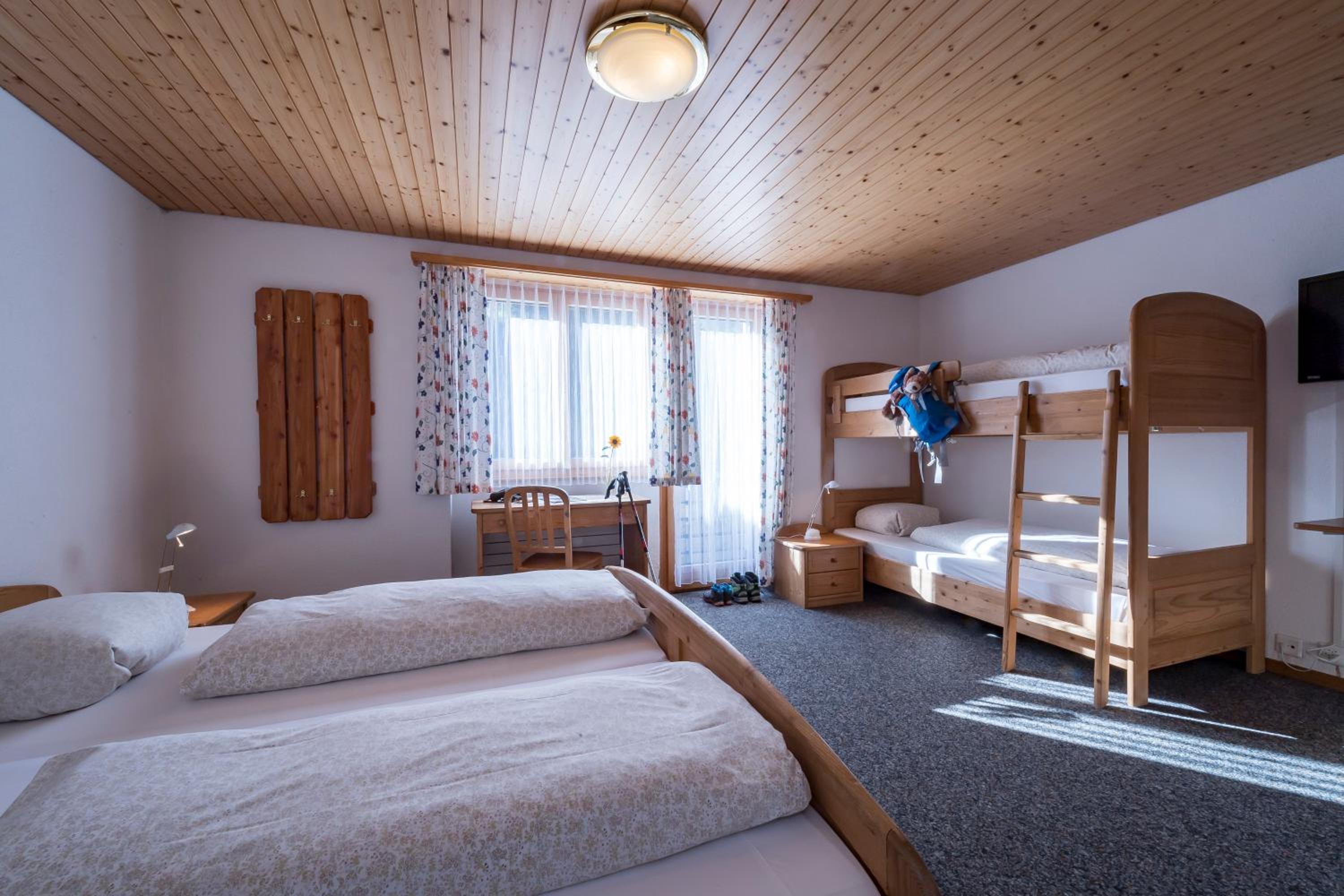Double Room - Photo 5