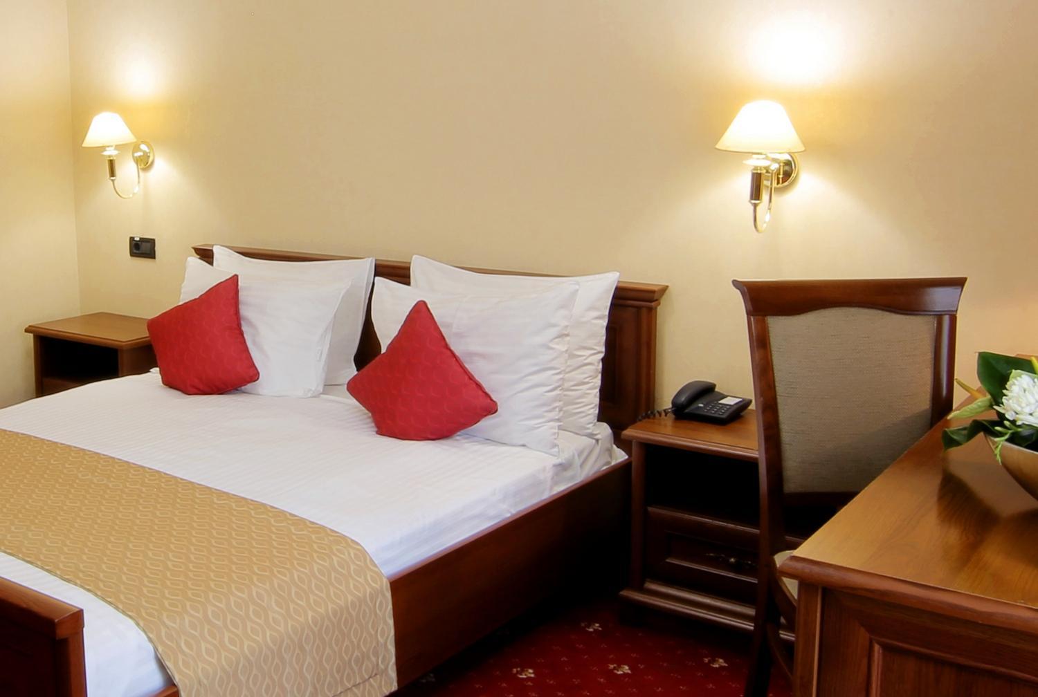 Standard Double Room photo 2