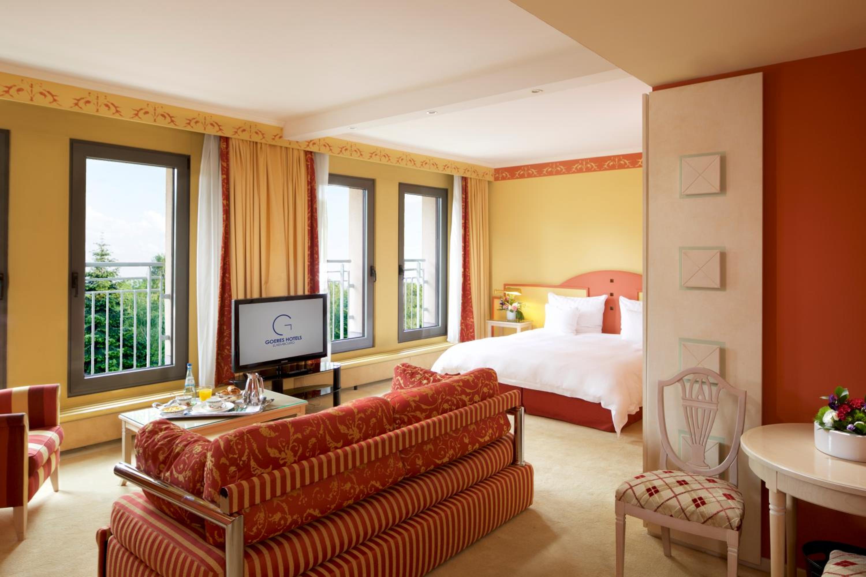 Suite with Park View - Photo 6