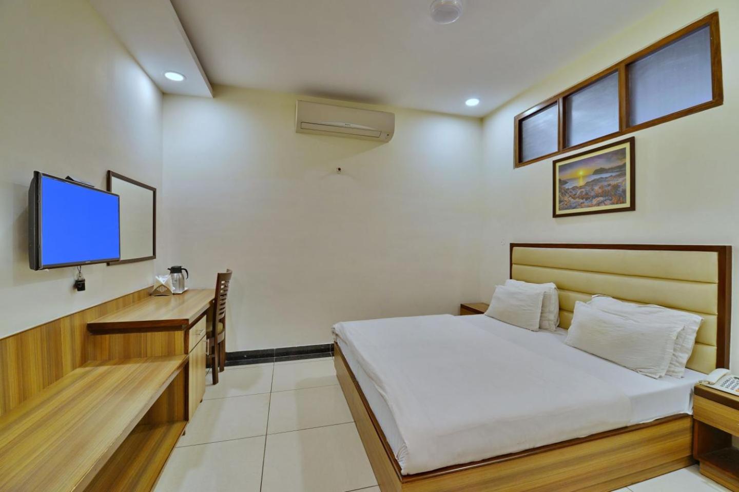 Deluxe Room - Photo 4