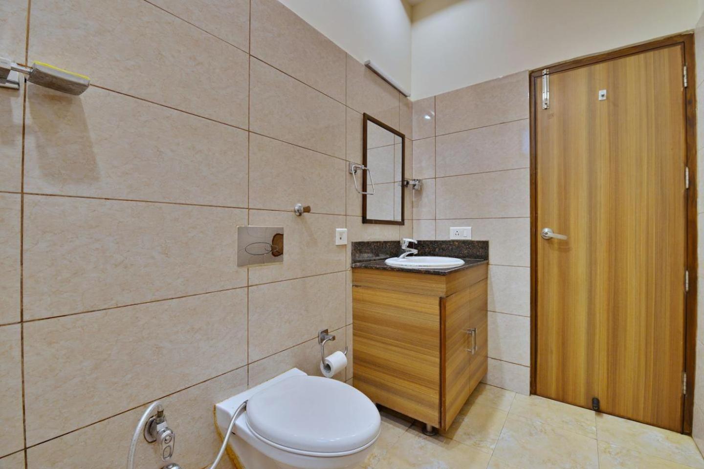 Deluxe Room - Photo 2