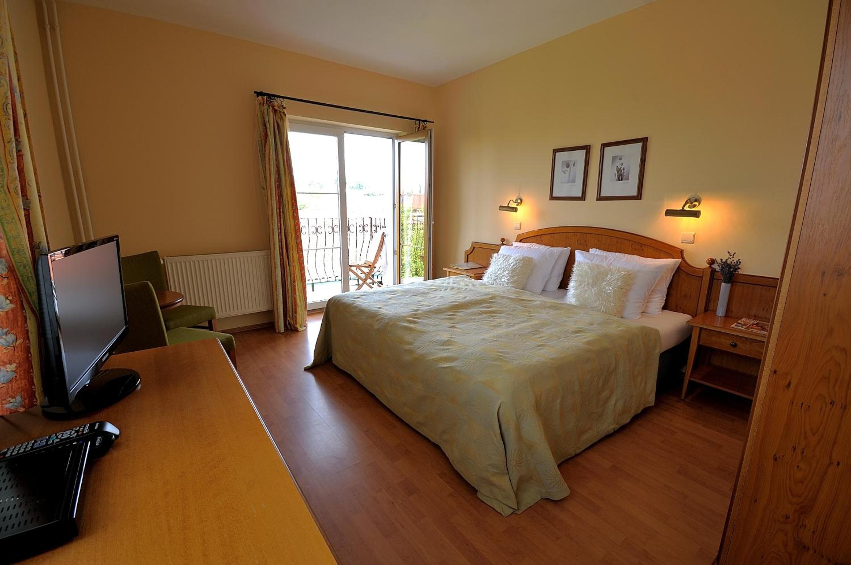 Double Room with free Spa Access - Photo 10